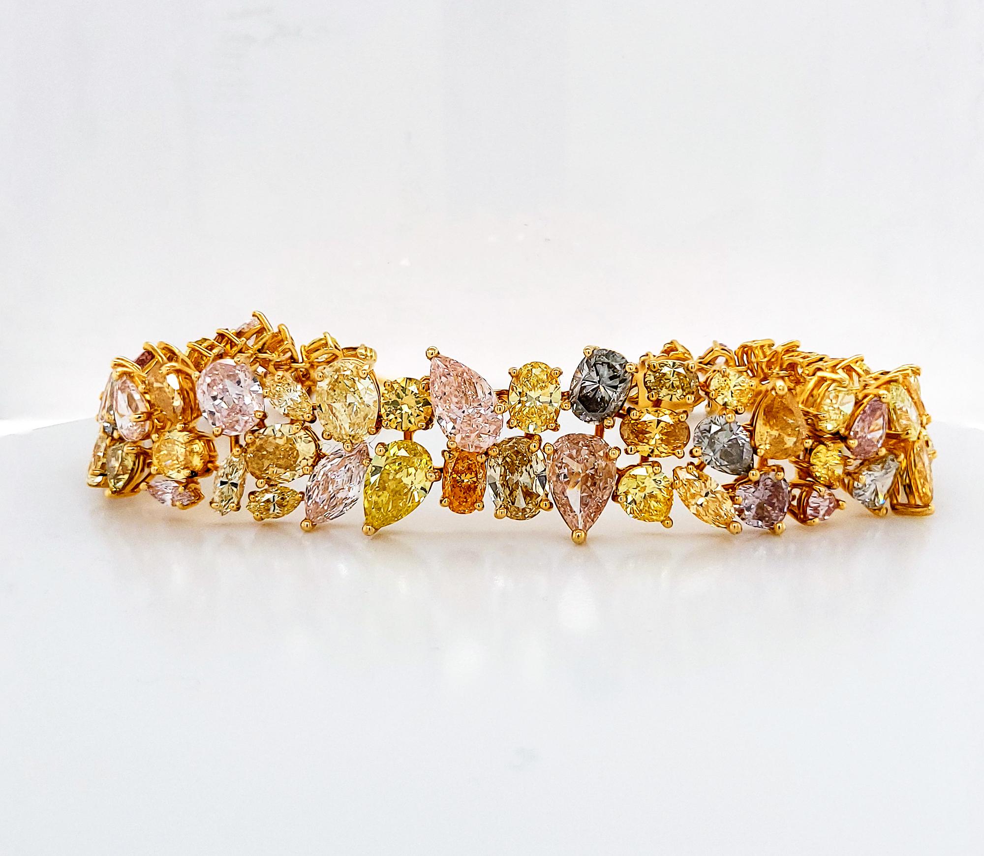 Spectra Fine Jewelry, 41.50 Carat Multi Colored Diamond Bracelet In Excellent Condition For Sale In New York, NY