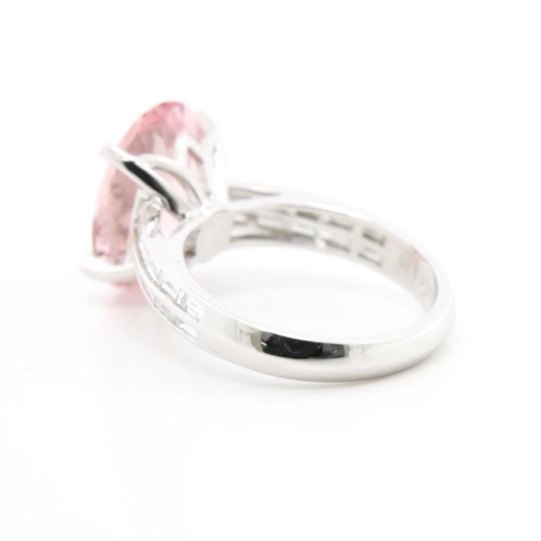 Baguette Cut 4.150 carat Pink Morganite Baguette Diamond Ring in 18K White Gold For Sale