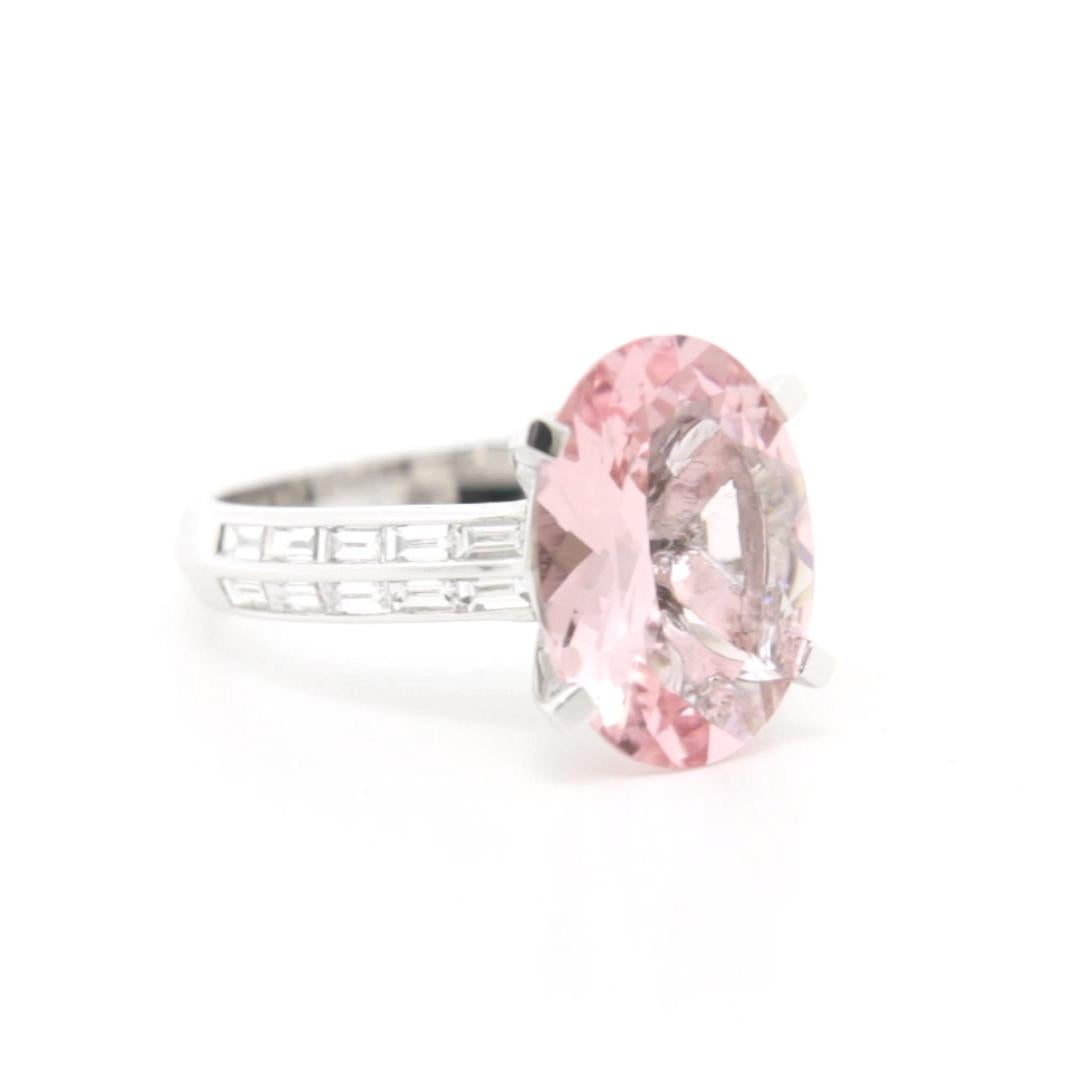 4.150 carat Pink Morganite Baguette Diamond Ring in 18K White Gold For Sale 1