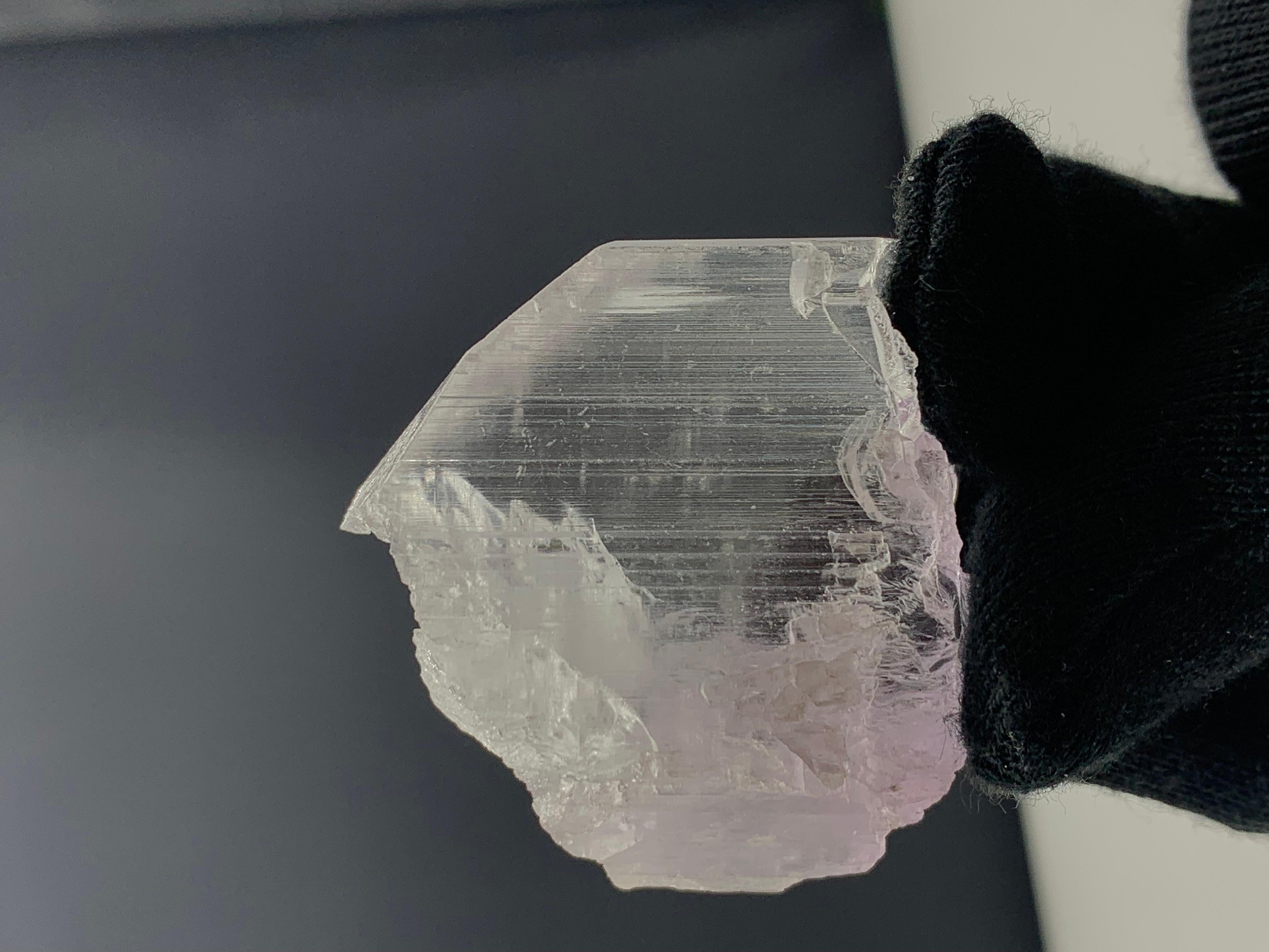 Altro 41,58 grammi di delizioso cristallo di Kunzite da Kunar, Afghanistan in vendita