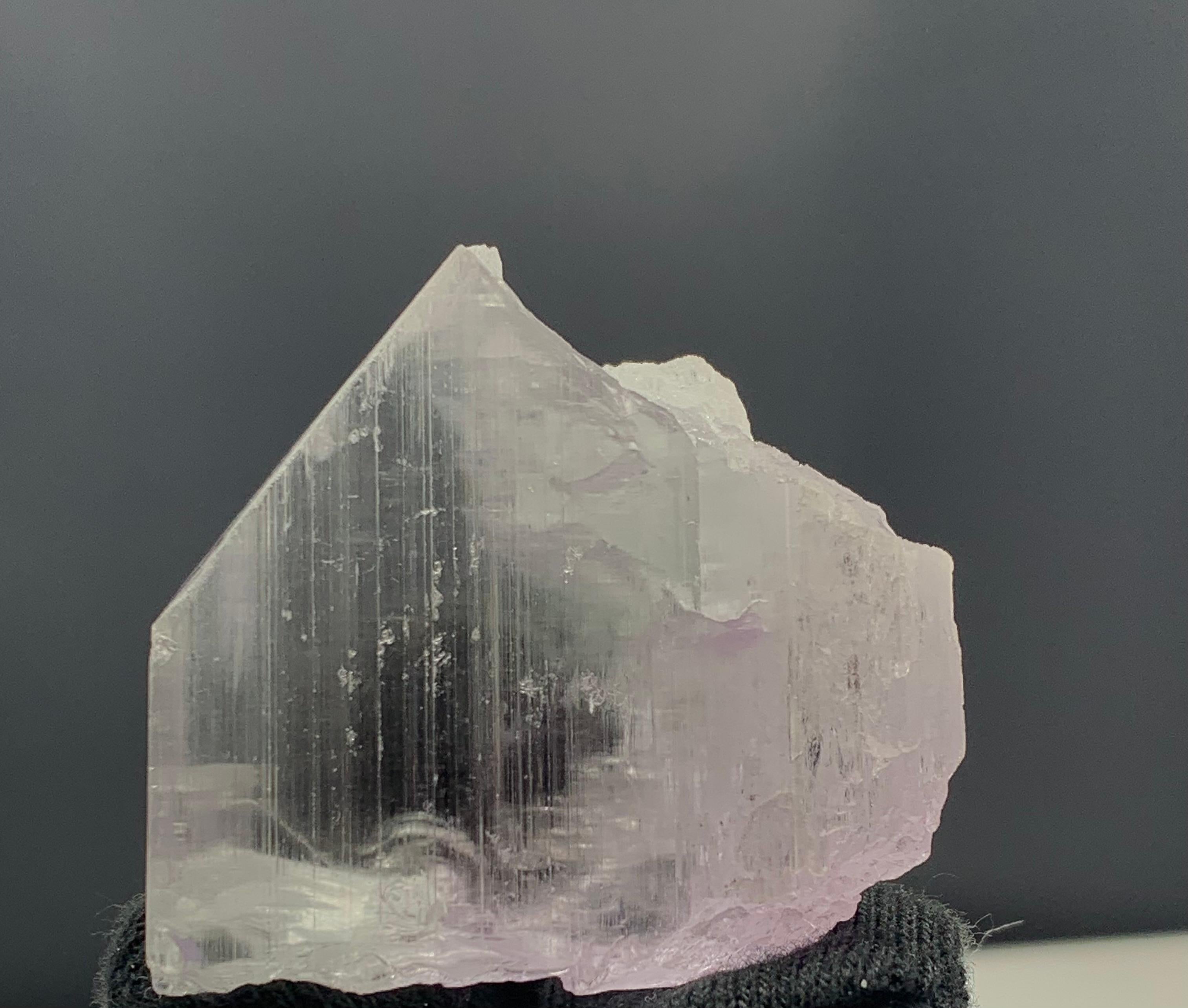 Cristal de roche Magnifique cristal kunzite de Kunar de 41,58 grammes, Afghanistan  en vente