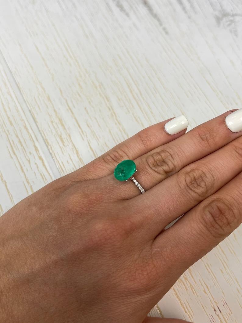 4.16 Carat Deep Green Colombian Emerald Oval Cut - May Birthstone Gem For Sale 4