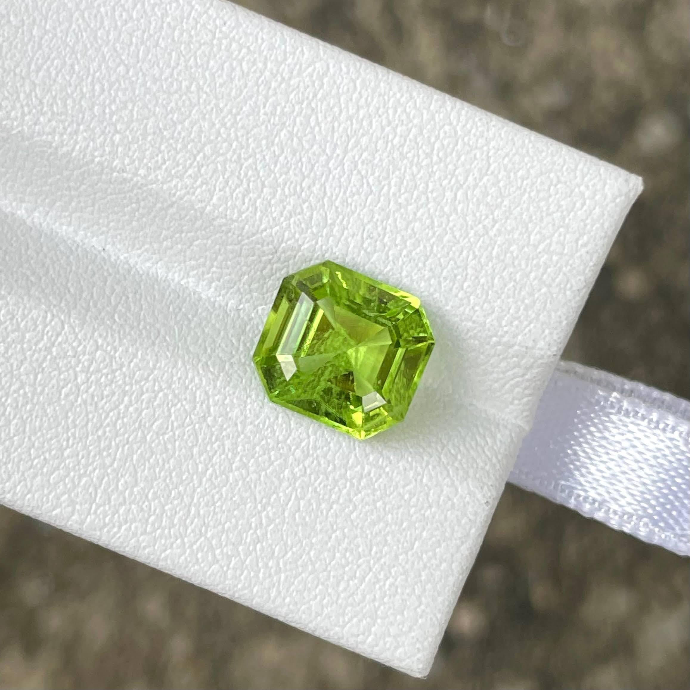 4,16 quilates Piedra Peridoto Verde Manzana Talla Esmeralda Gema Natural Paquistaní en venta 1