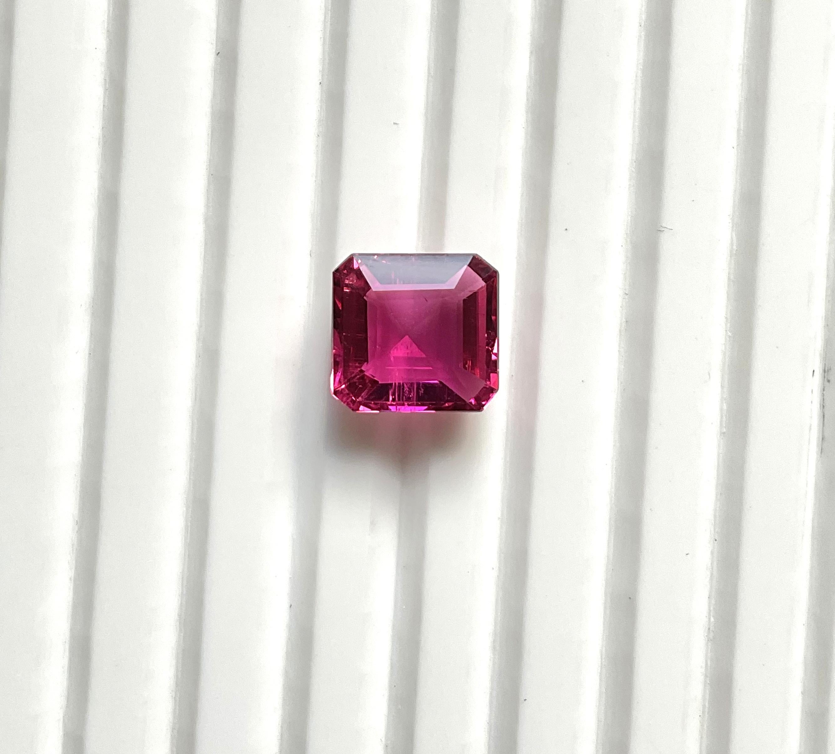 4.16 Carats Rubellite Tourmaline Octa Faceted Cut stone Top Quality Natural gem im Angebot 1