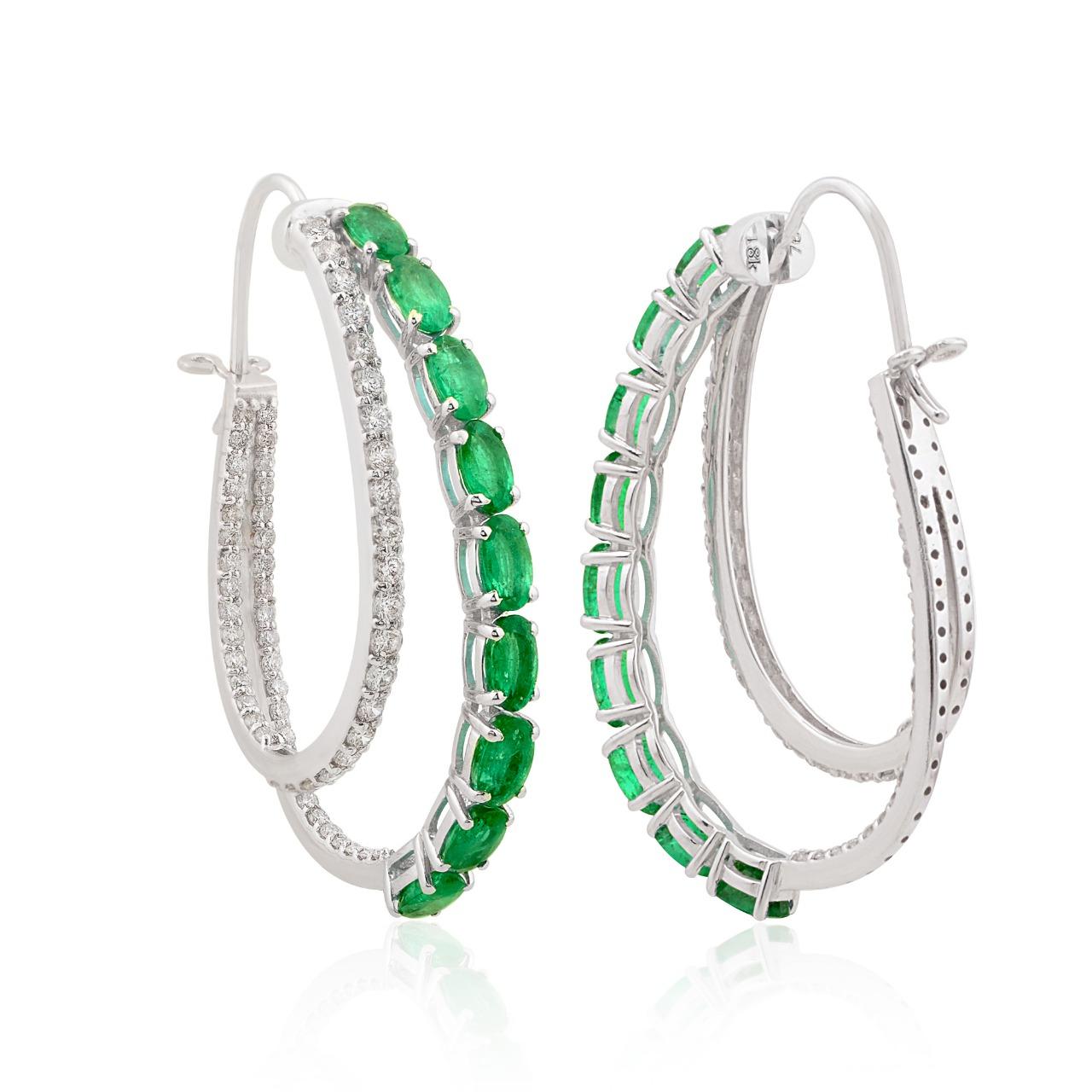 Contemporary 4.16 Carats Zambian Emerald Diamond 14 Karat Gold Double Hoop Earrings For Sale