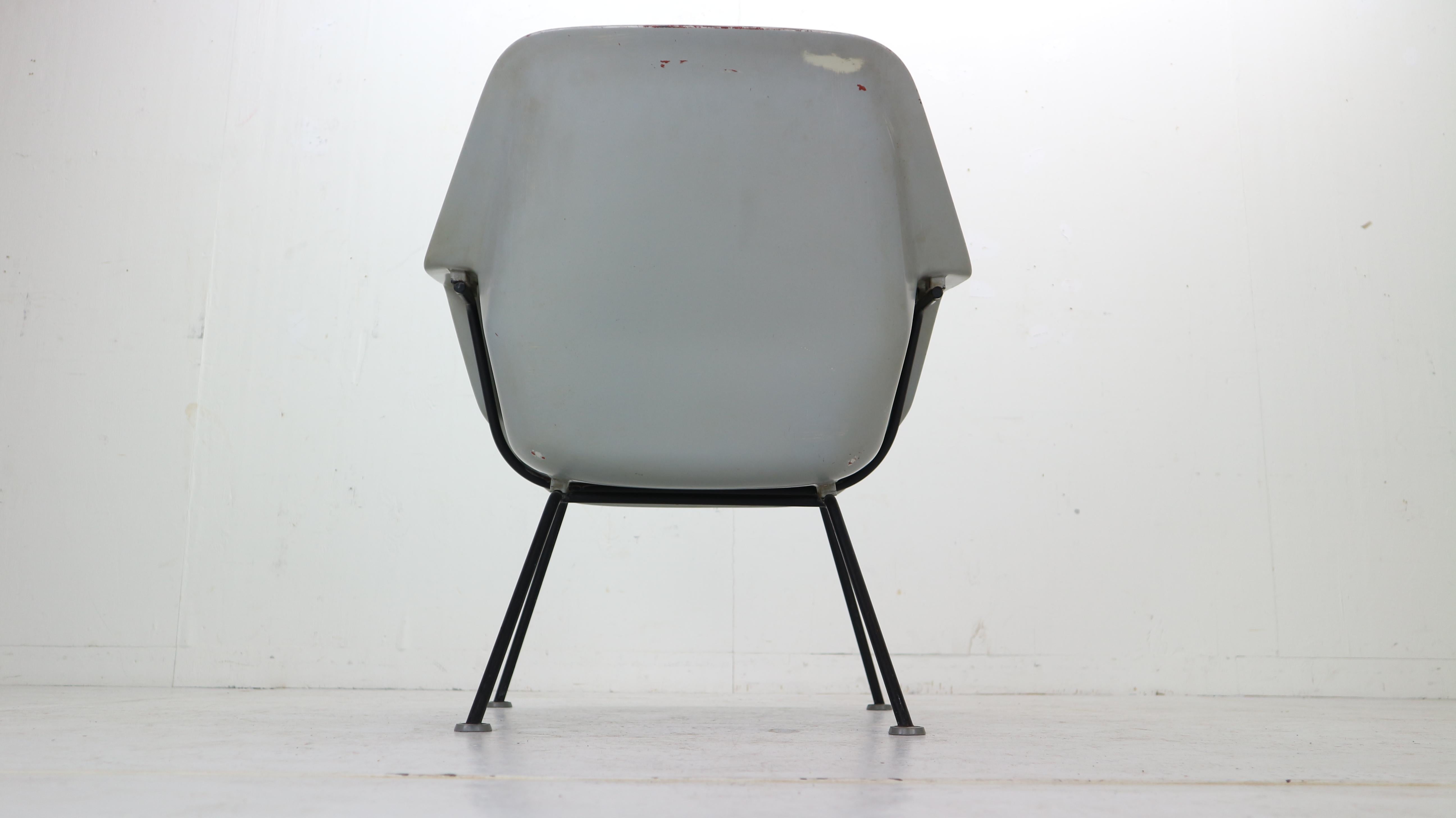 Steel 416 Fiberglass Shell Chair by Wim Rietveld & Andre Cordemeyer for Gispen, 1950s For Sale