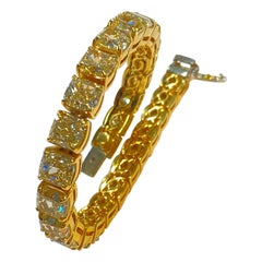 41.68Ct Fancy Yellow Cushion Diamond Bracelet 18k