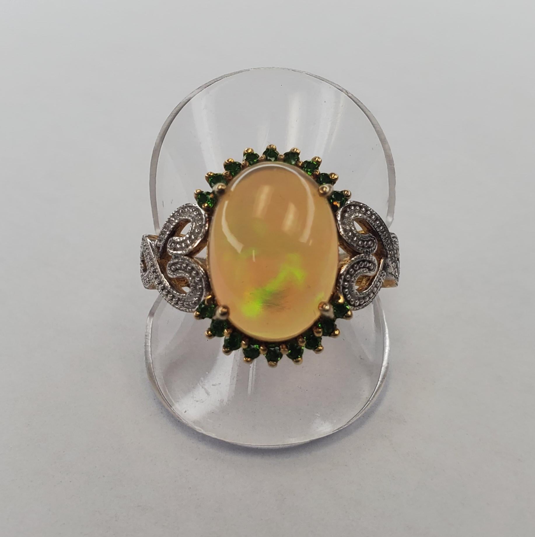 4.16cttw Ethiopian Opal Sterling Silver Ring In New Condition In Great Neck, NY