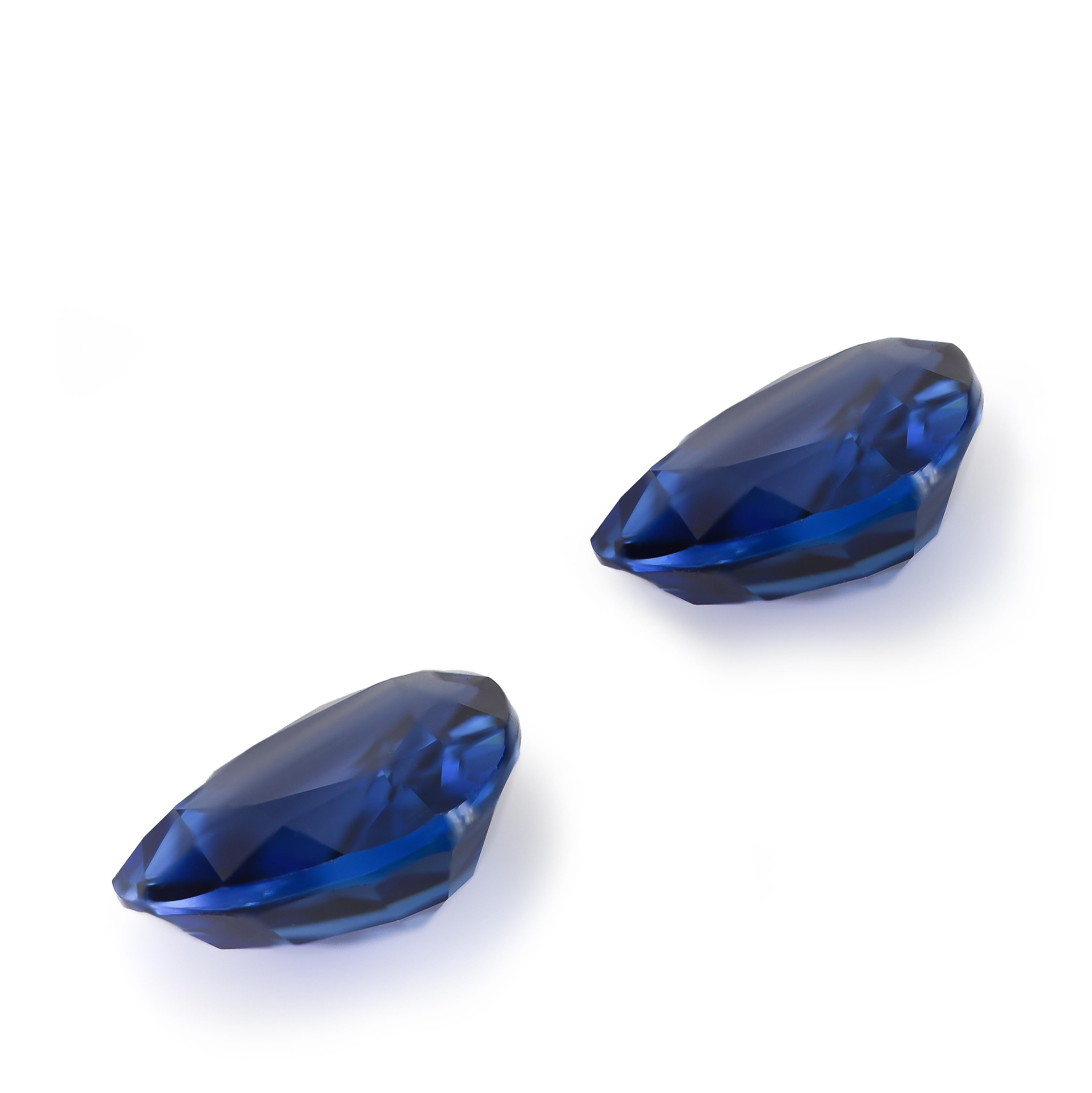 Women's or Men's 4.17 Сarats Blue Sapphire Pair with GIA Report For Sale