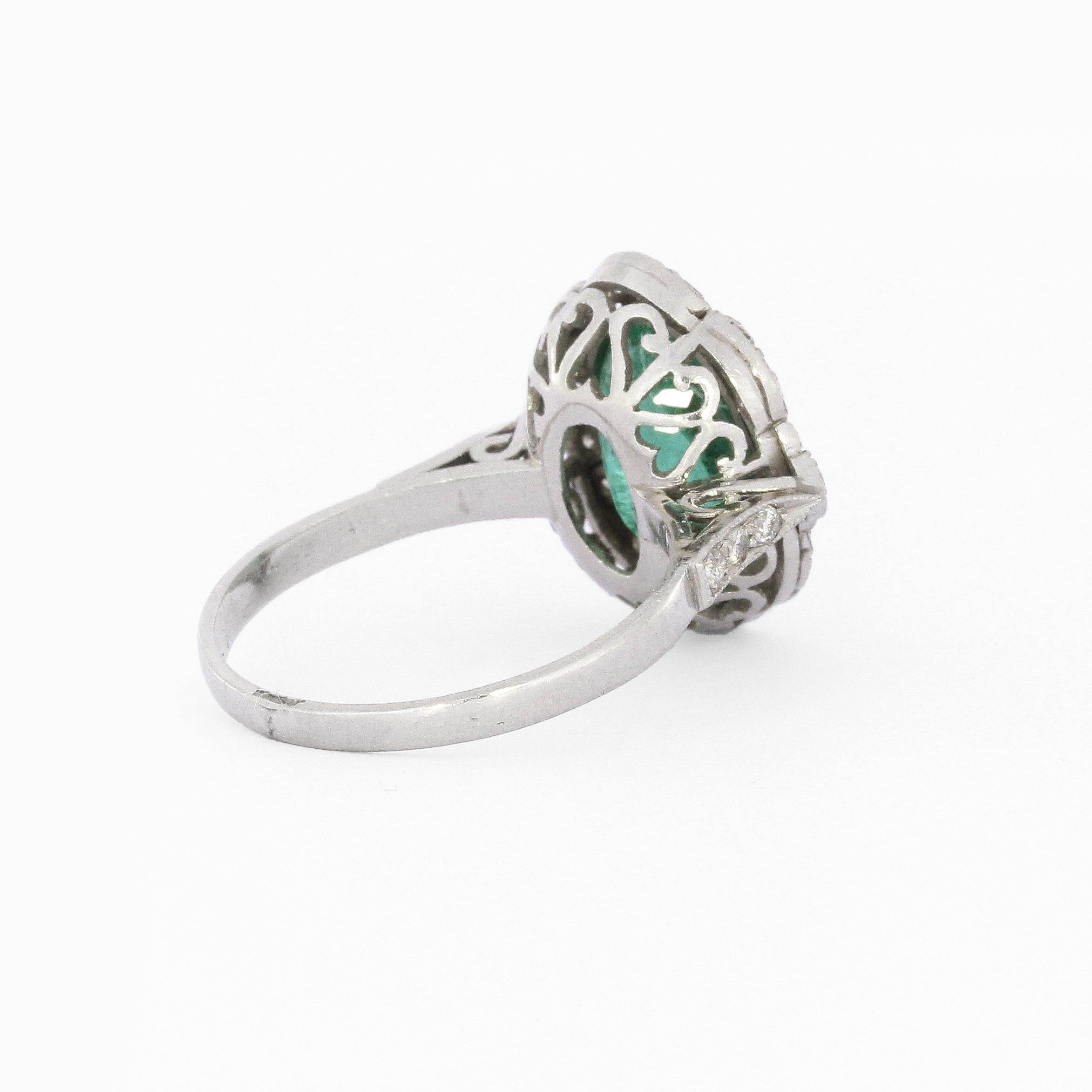 4.17 Carat Antique Style Oval Emerald Diamond Cocktail Platinum Ring In Good Condition For Sale In Berlin, DE