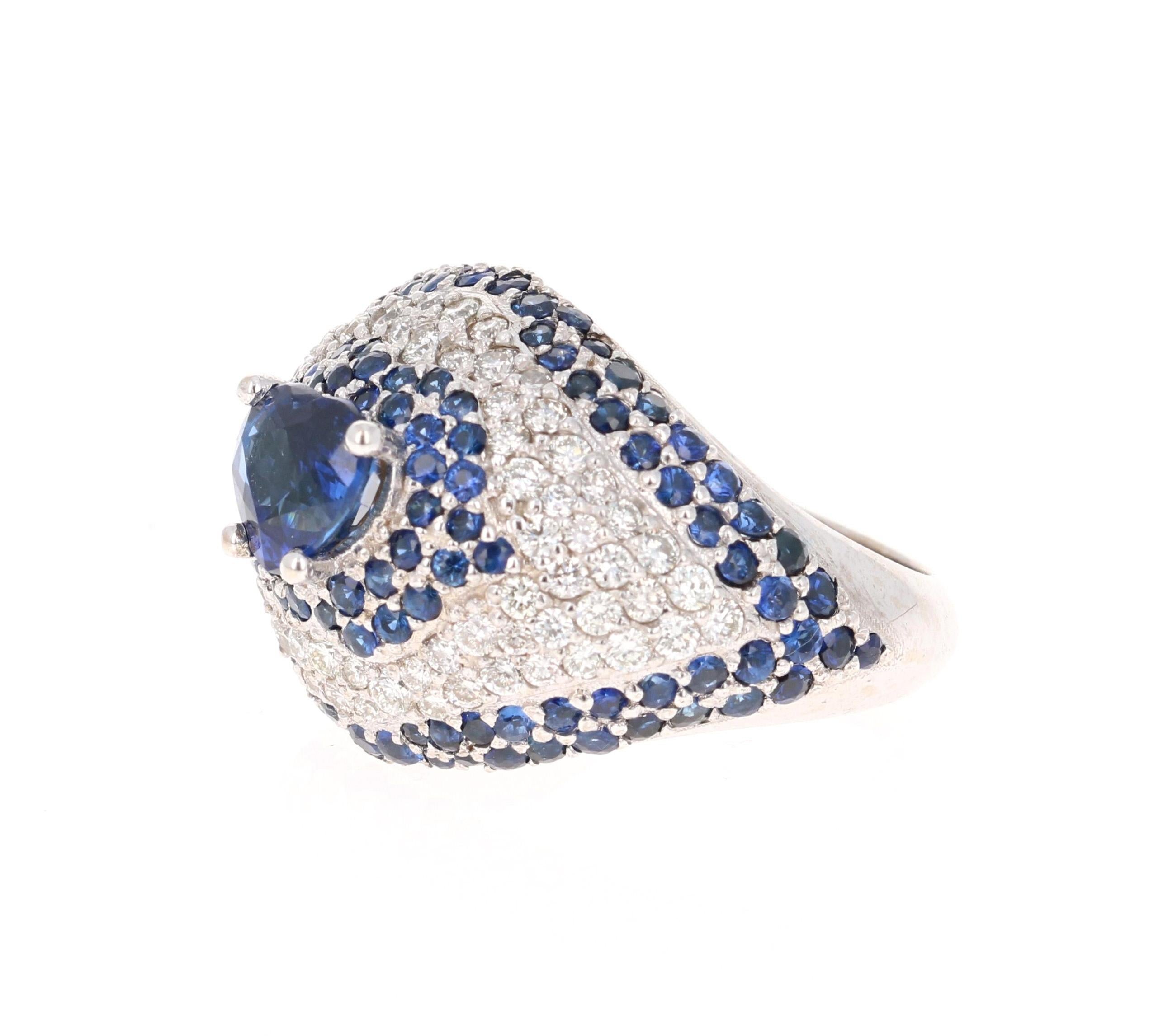 Contemporary 4.17 Carat Blue Sapphire Diamond 18 Karat White Gold Cocktail Ring For Sale