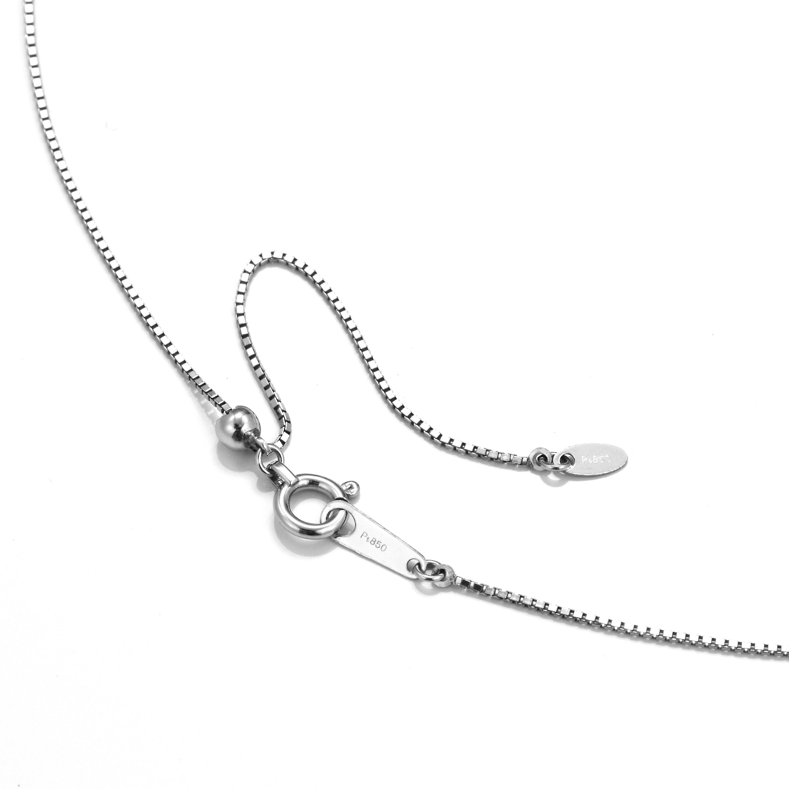 Taille cabochon Pendentif en platine de 4,17 carats en jadéite naturelle de type A (non teintée) et diamant en vente
