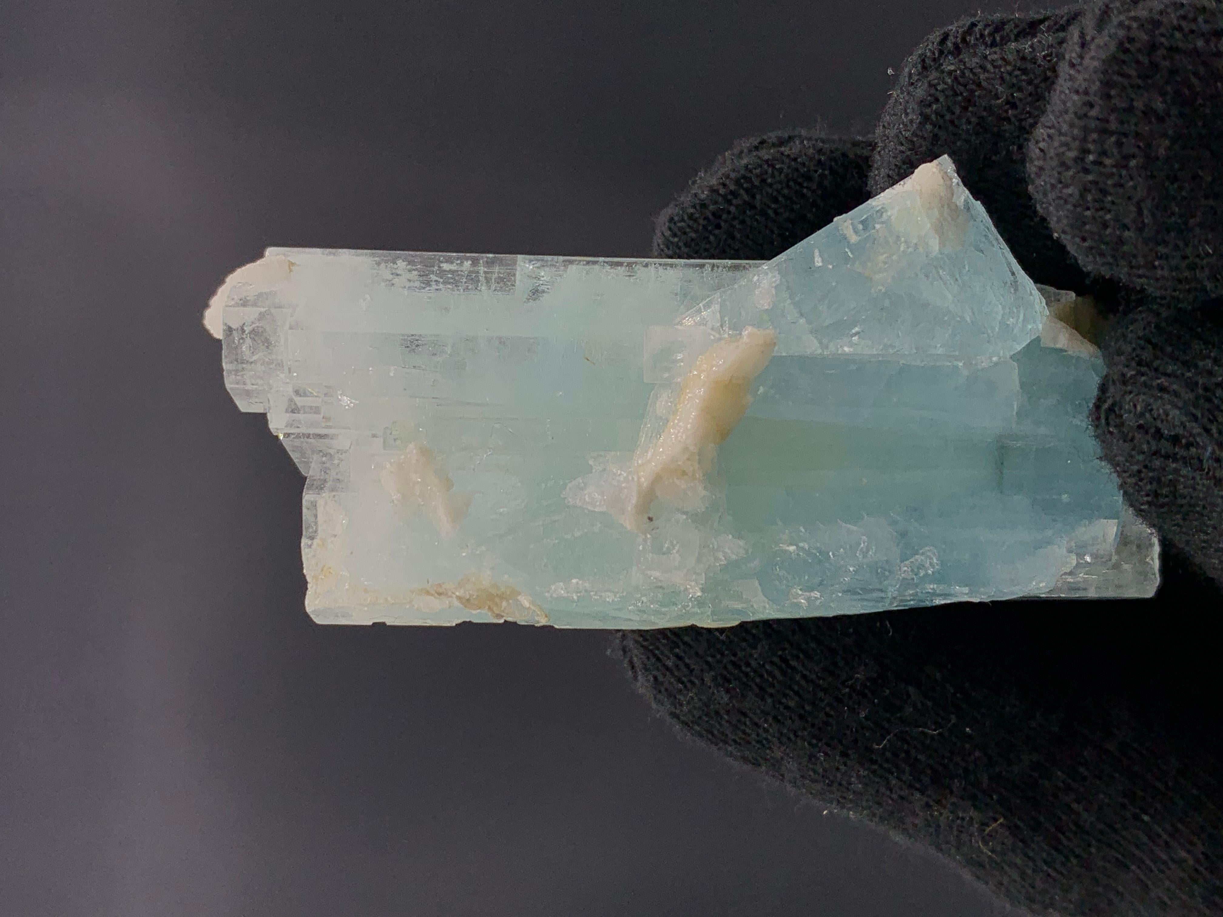 41.75 Gram Lovely Aquamarine Crystals From Shigar Valley, Pakistan  In Good Condition For Sale In Peshawar, PK