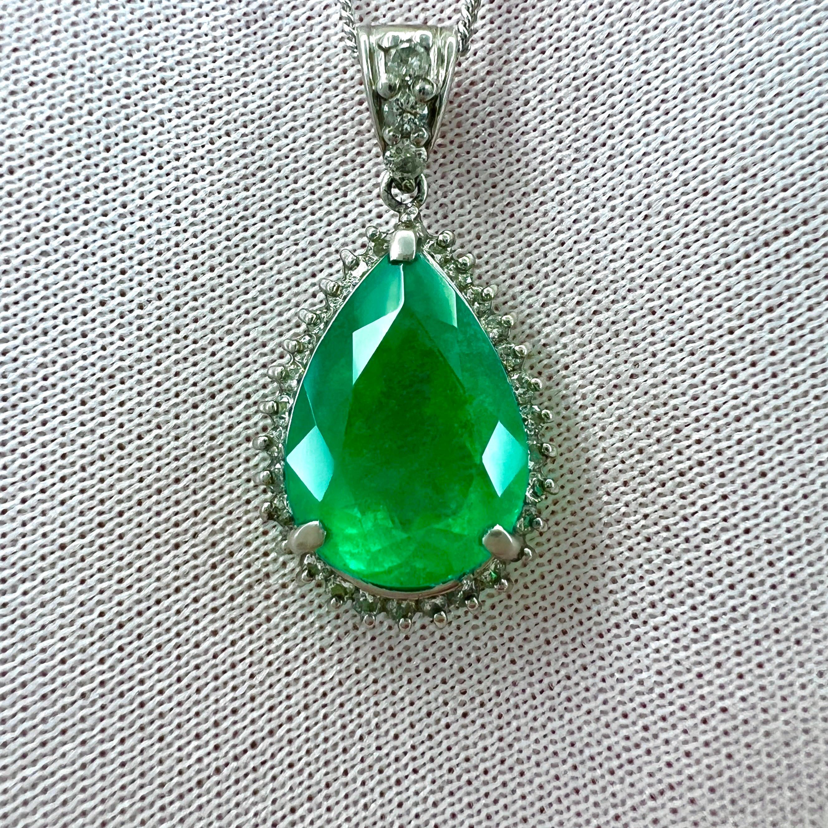 4.17ct GIA Certified Colombian Emerald & Diamond Pear Cut Platinum Halo Pendant For Sale 1