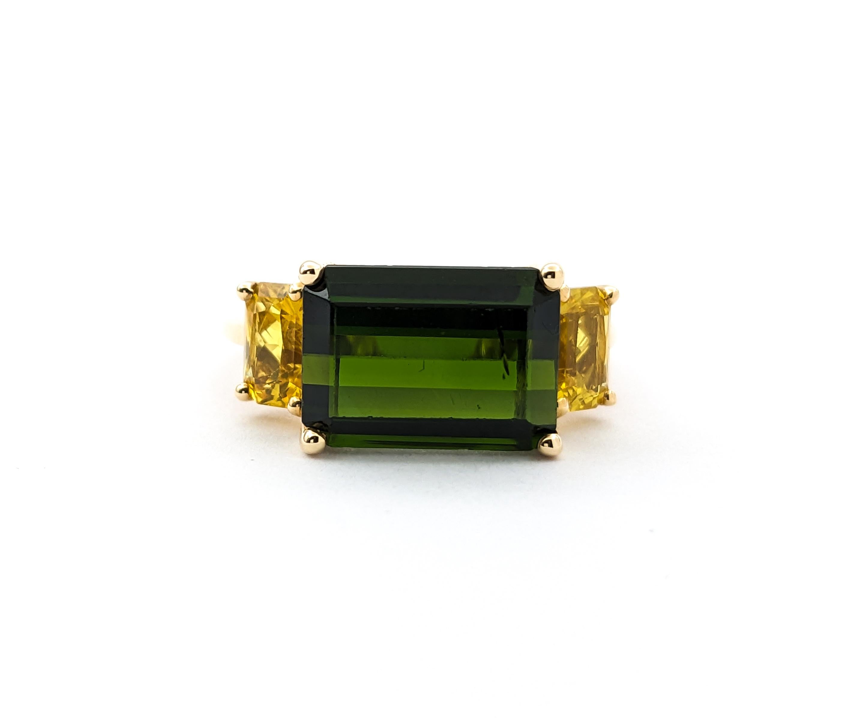 Contemporary 4.17ct Green Tourmaline & 1.44ctw Yellow Sapphires Ring In Yellow Gold For Sale