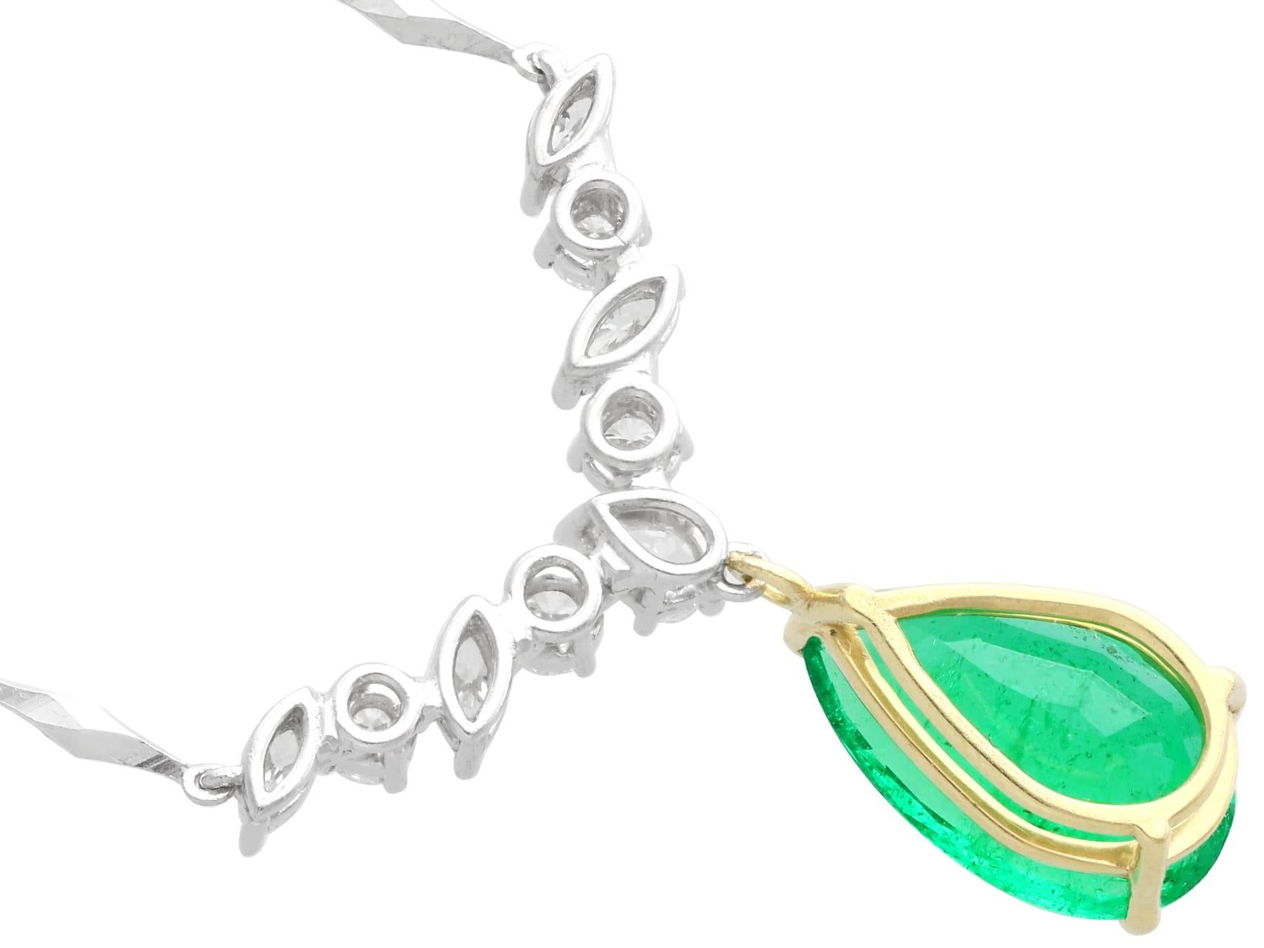 4.18 Carat Colombian Emerald and Diamond Yellow Gold and Platinum Necklace For Sale 1