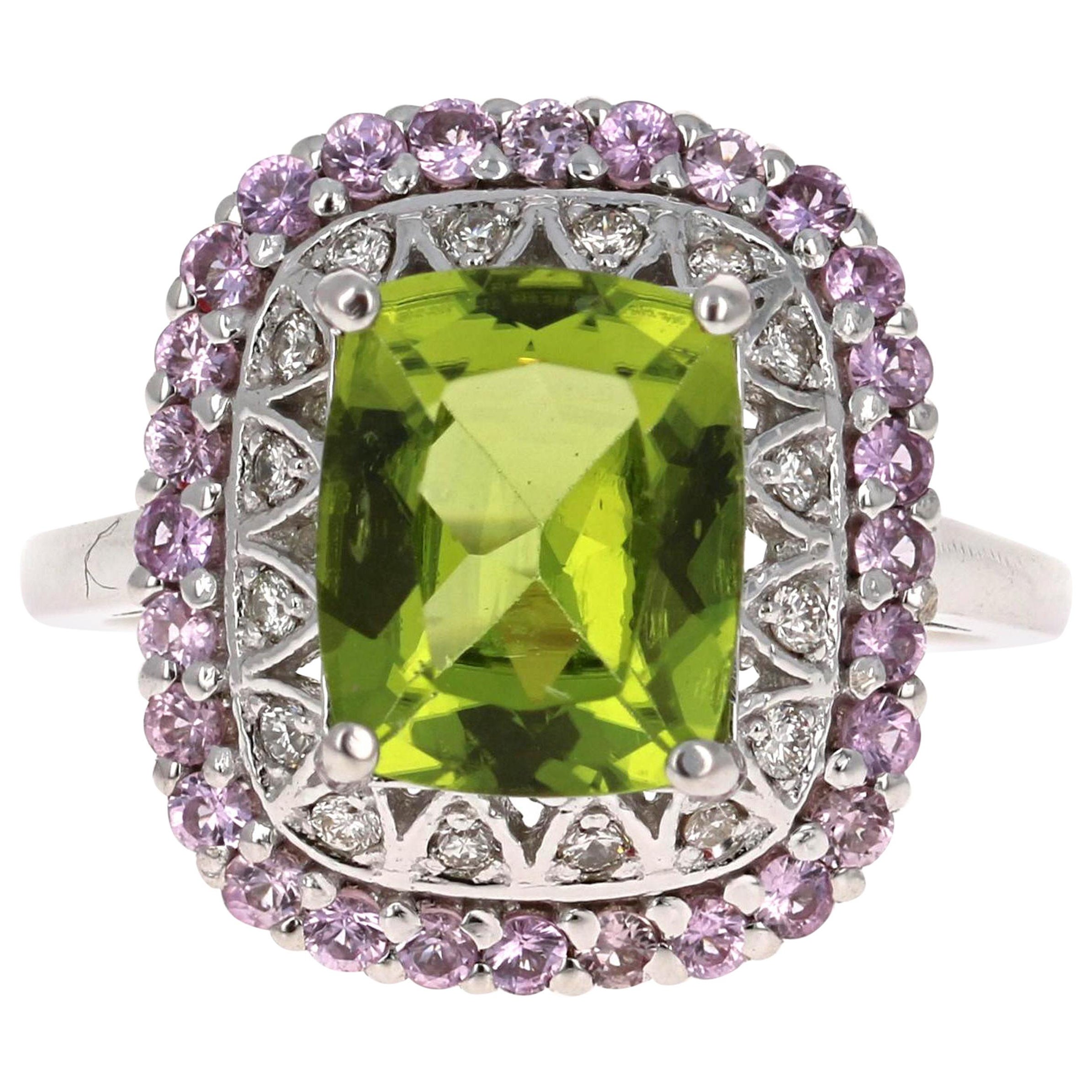 Anello in oro bianco 14 carati con zaffiro peridoto e diamante da 4,18 carati con taglio a cuscino in vendita