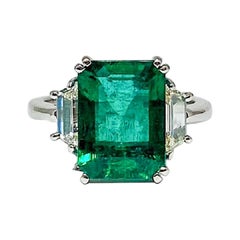 Ring mit 4,18 Karat GIA-zertifiziertem Smaragd und Diamant
