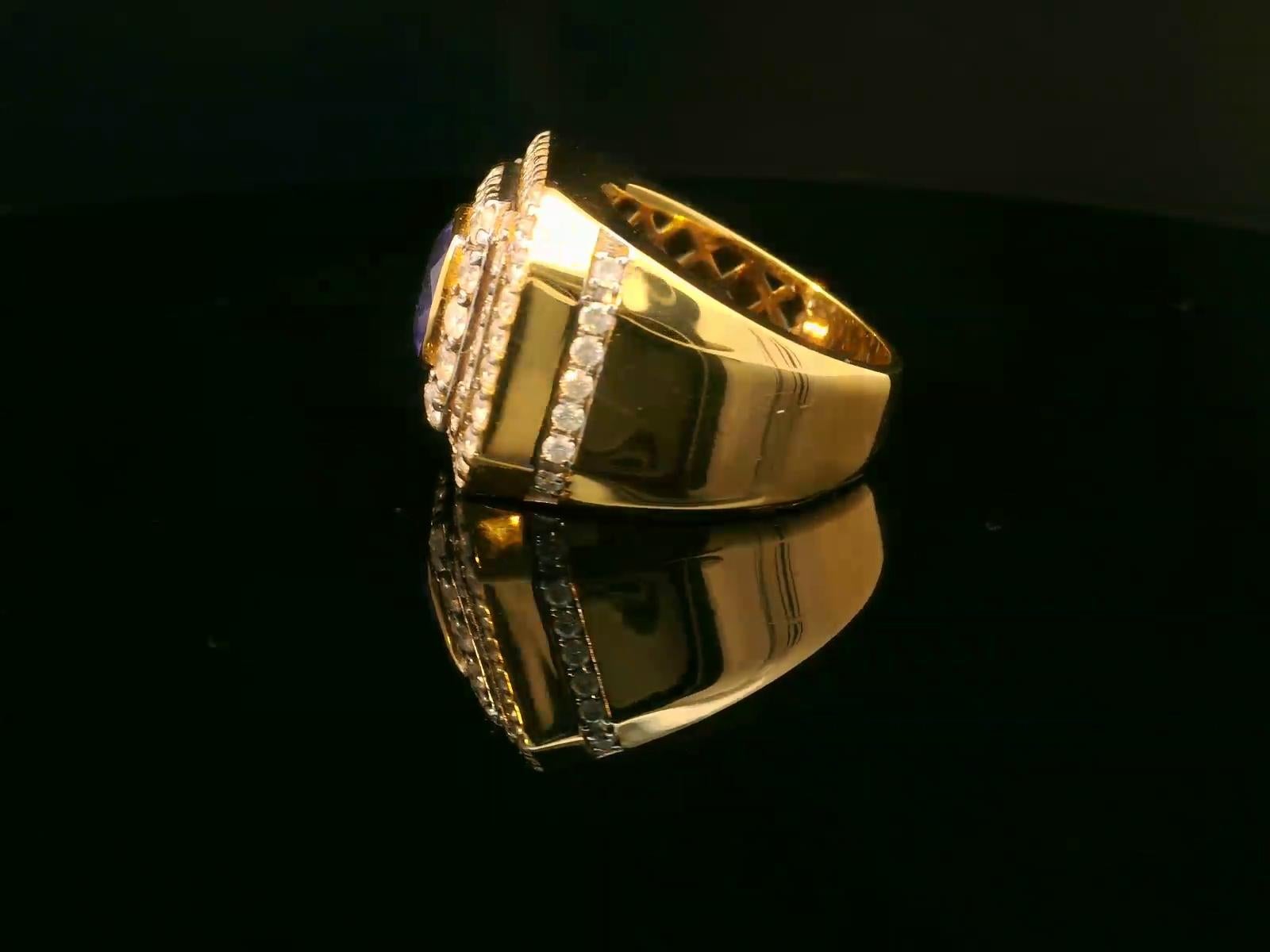 Cluster-Ring mit 4,18 Karat natürlichem Ceylon-Saphir und Diamant für Damen oder Herren im Angebot