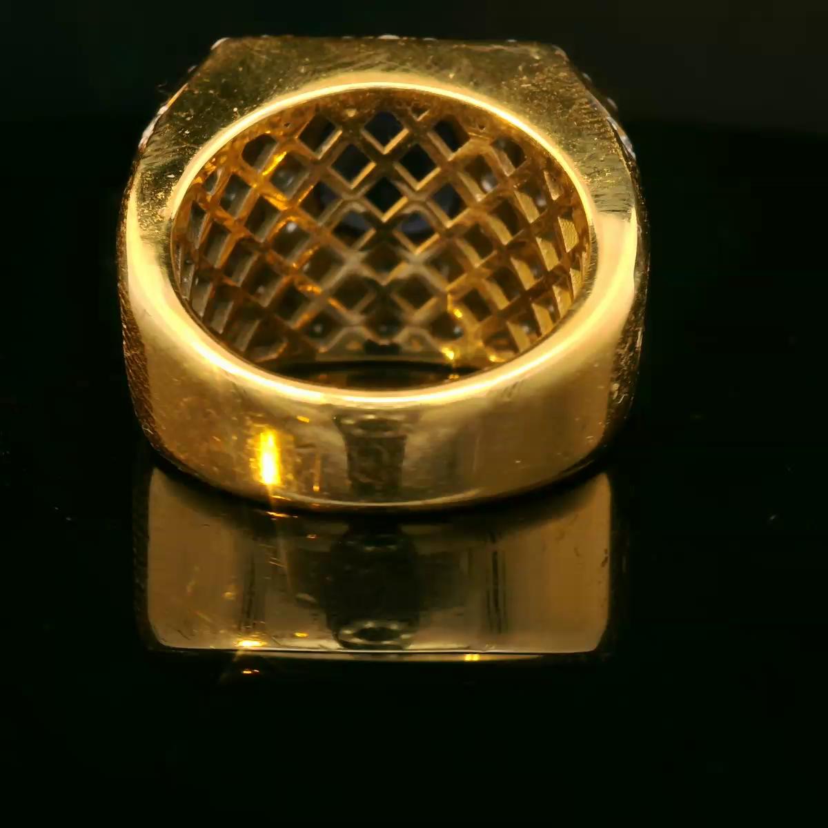 Cluster-Ring mit 4,18 Karat natürlichem Ceylon-Saphir und Diamant im Angebot 6