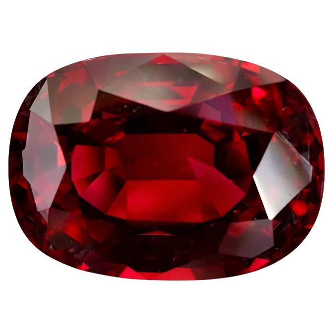 4,18 Karat Roter Saphir - Kissenschliff
