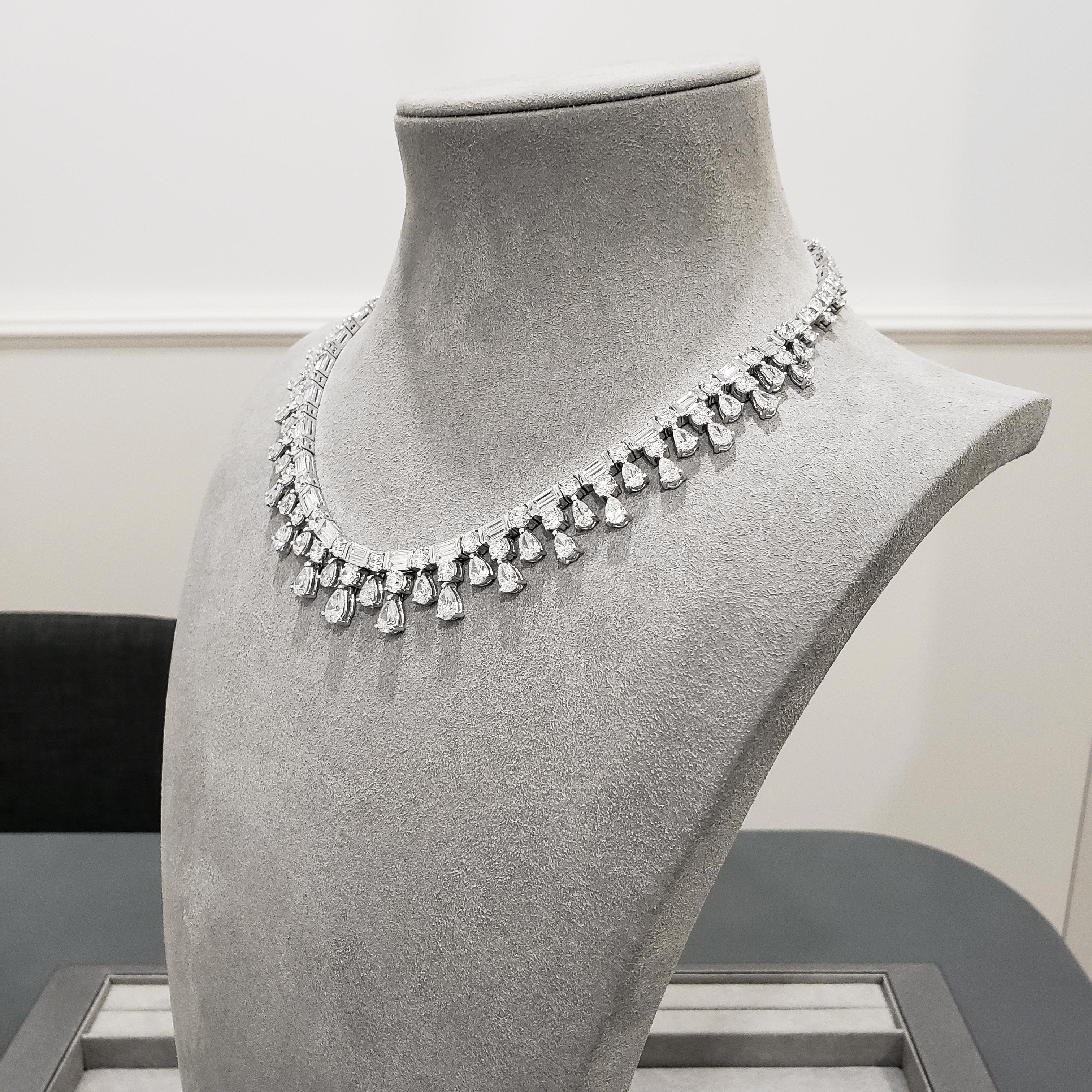 Roman Malakov 36.28 Carat Total Mixed Cut Diamond Fringe Necklace in Platinum In New Condition For Sale In New York, NY