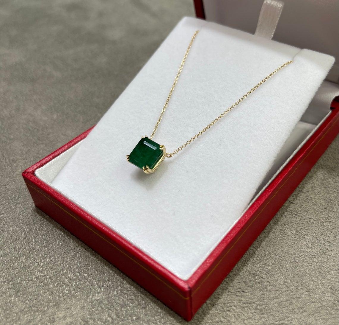 4,18 Karat 14K Smaragd Solitär Halskette, Smaragdschliff Gold Halskette im Angebot 2