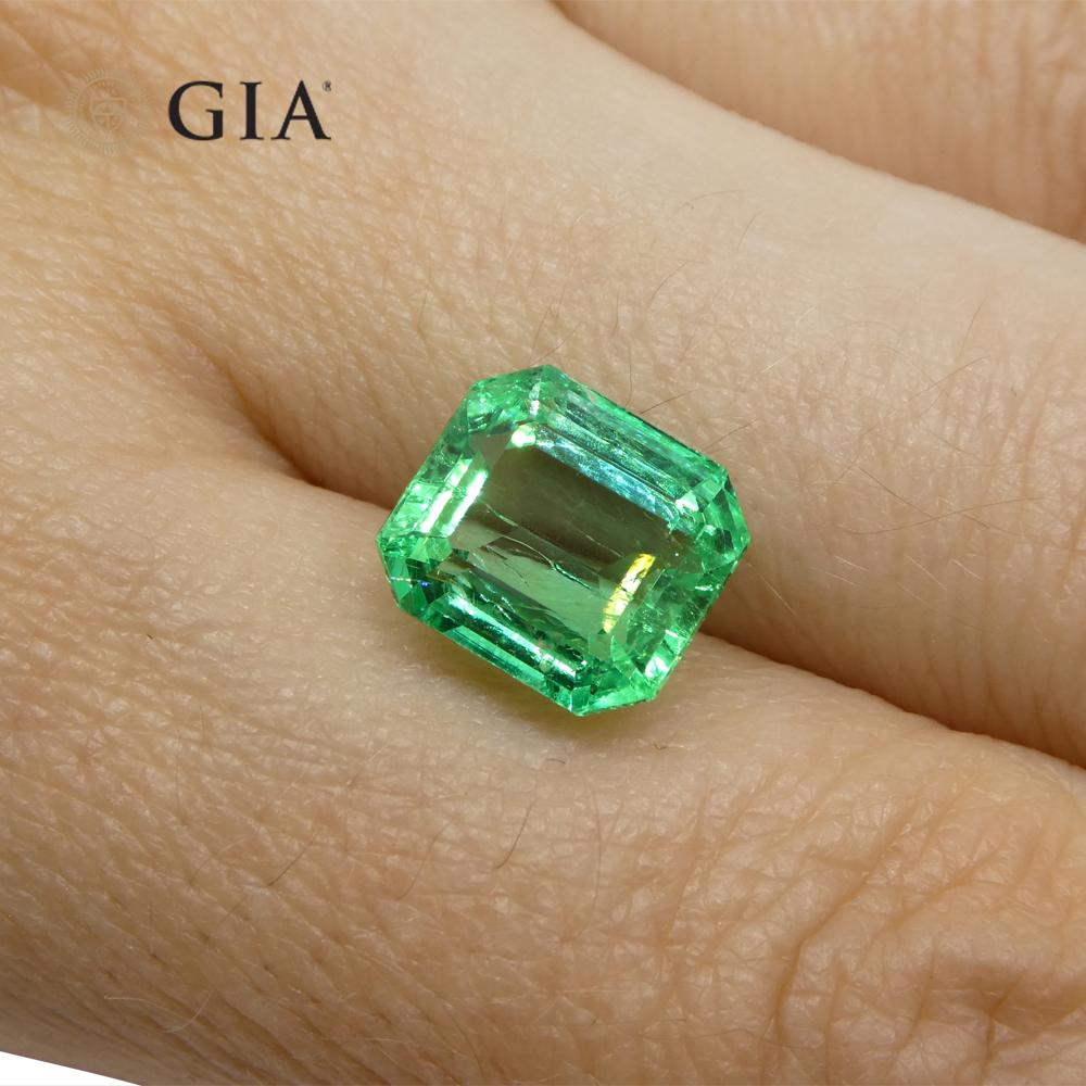4.18ct Octagonal/Emerald Green Emerald GIA Certified Colombia   6