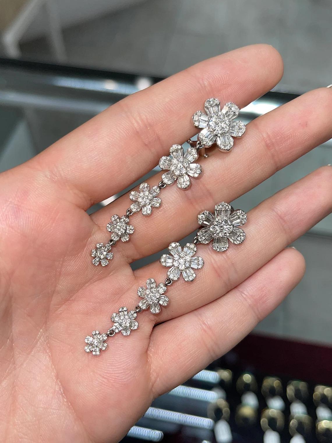 Round Cut 4.18tcw 14K Diamond Flower Petal Chandelier Earrings, Diamond Floral Earrings For Sale