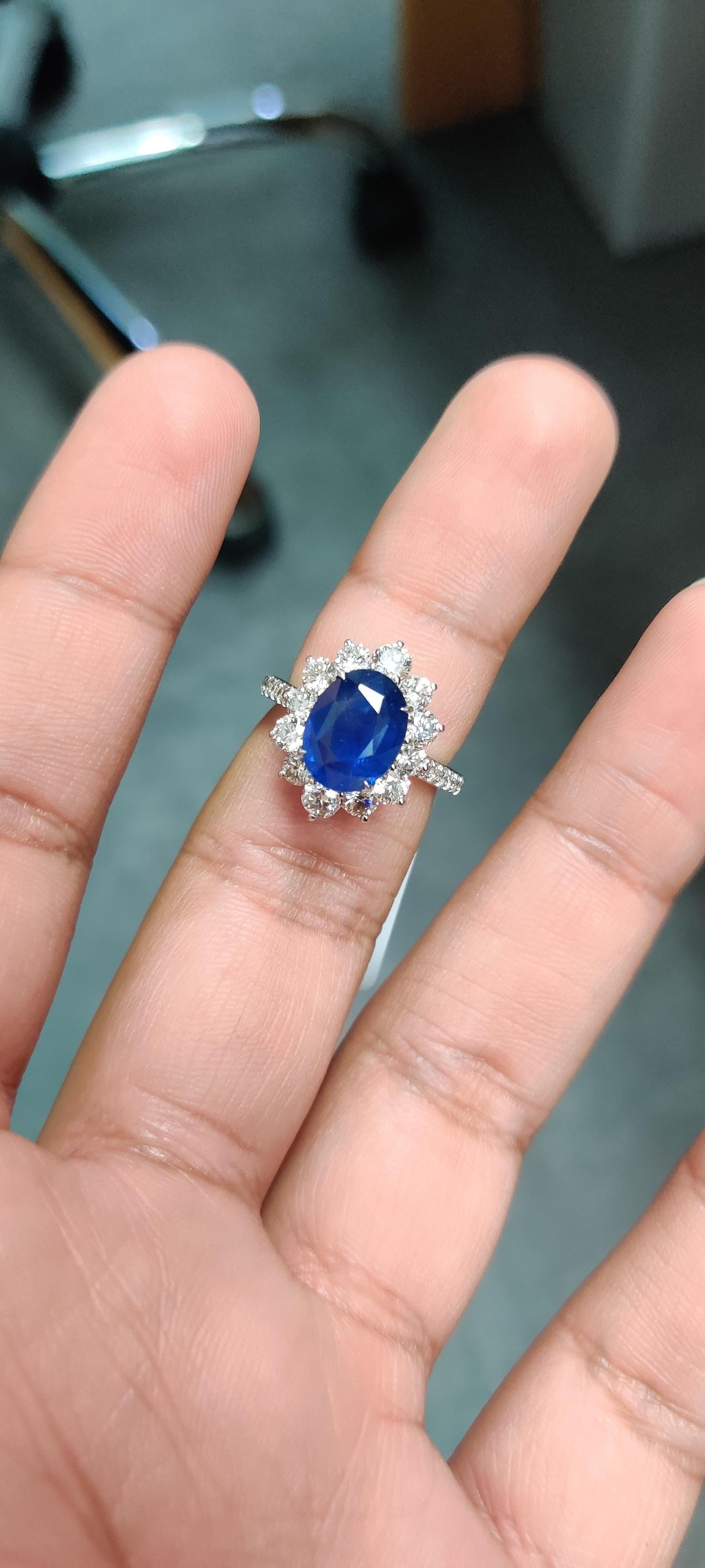 4.19 Carat Sapphire Diamond Cocktail Ring For Sale 3