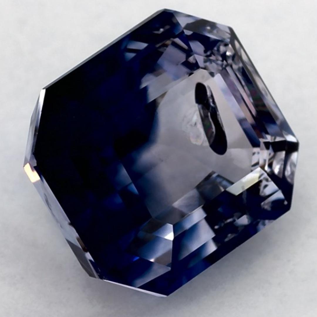This natural Blue sapphire offers elegance and sophistication. With its rich color saturation and precise cutting, it is the perfect centerpiece for an engagement ring or luxury jewelry design.

This sapphire originates from Sri Lanka (Ceylon),