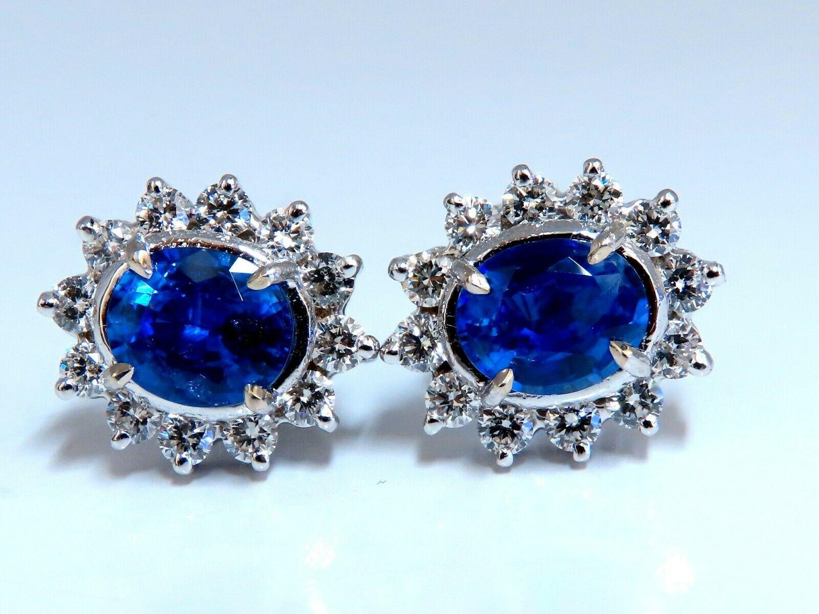 4.19 Carat Natural Sapphire Diamonds Cluster Earrings 14 Karat Gold In New Condition For Sale In New York, NY