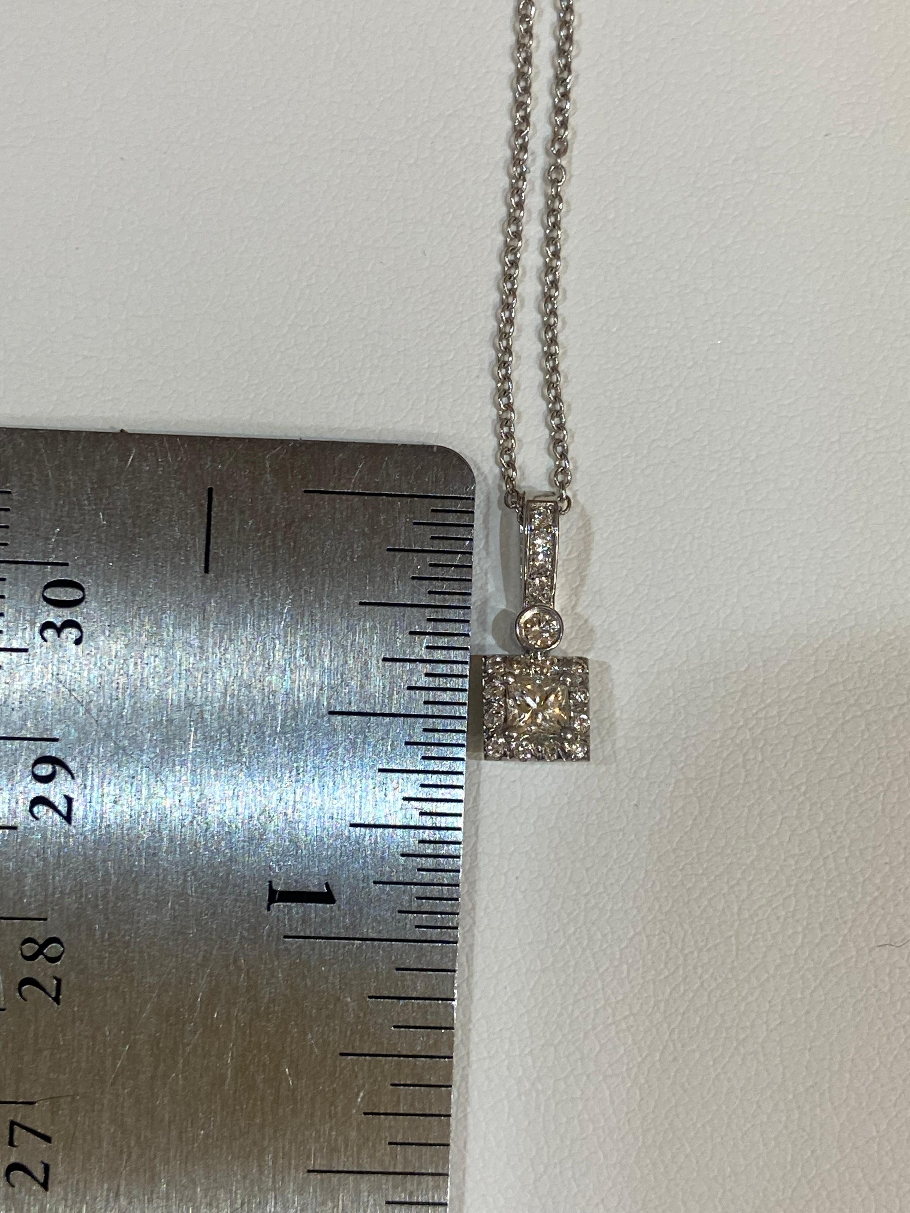 Women's or Men's .41ct Princess Cut Diamond pendant in 18KT White Gold For Sale