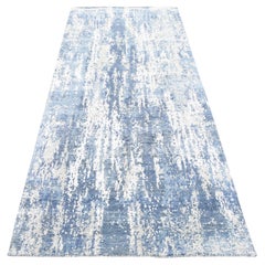 4'1 "x10'2" Tapis de course en laine et soie véritable, noué à la main, bleu, design abstrait