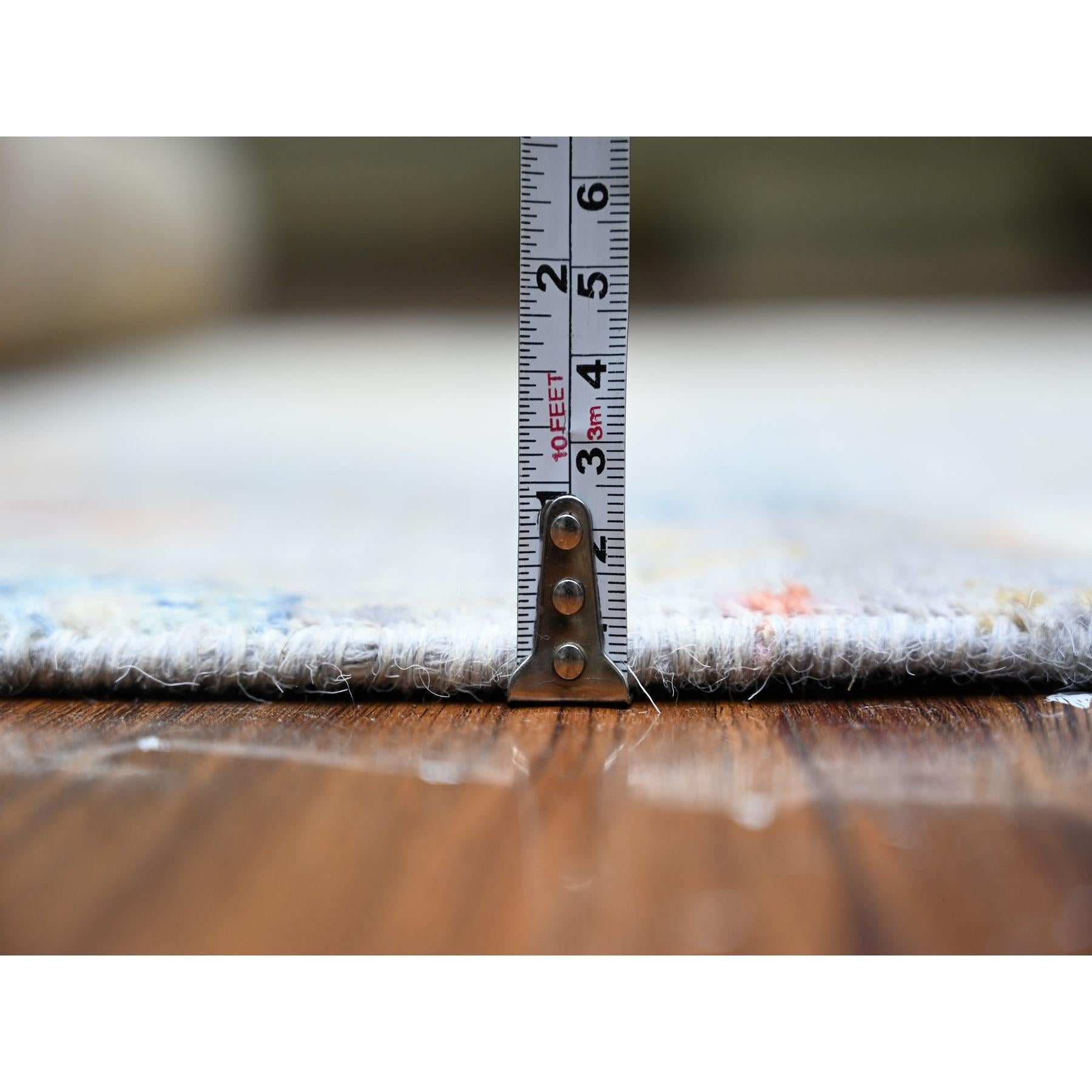 Noué à la main 4'1 