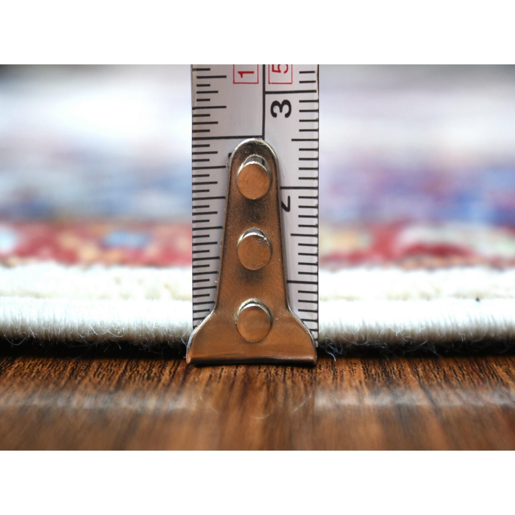 Noué à la main 4'1 