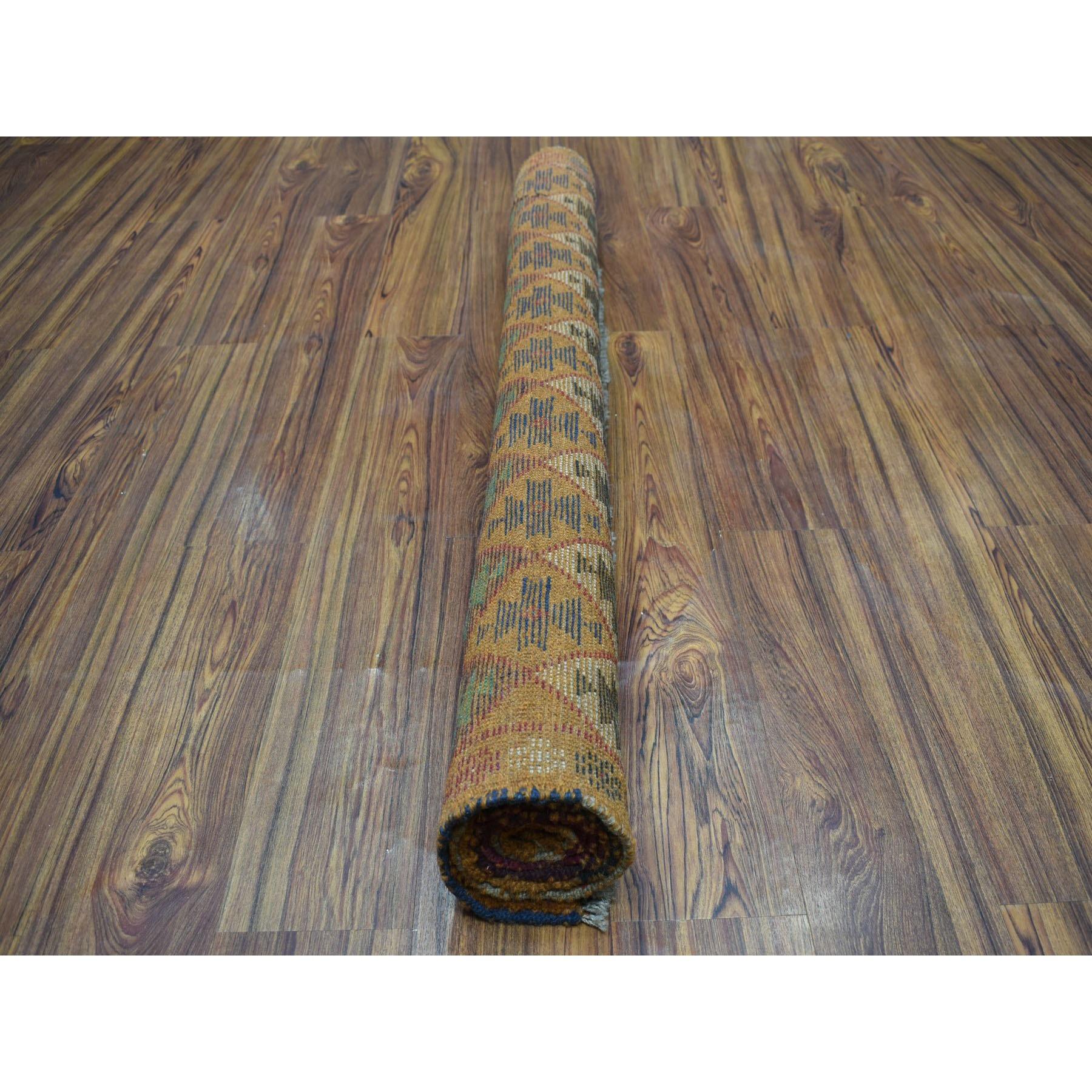 Hand-Knotted 4'1