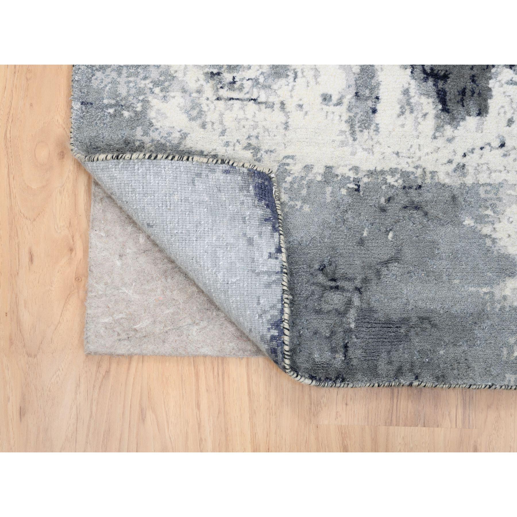 Moderne Tapis oriental gris abstrait noué à la main en laine et soie 4'1