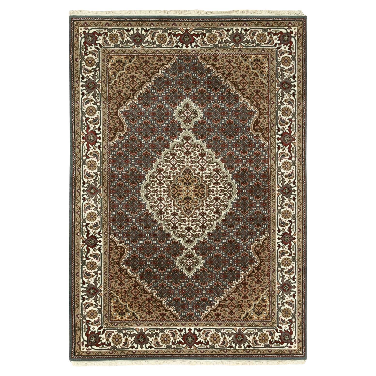 4'1"x6' Grey Hand Knotted Wool Tabriz Mahi Fish Design Oriental Rug