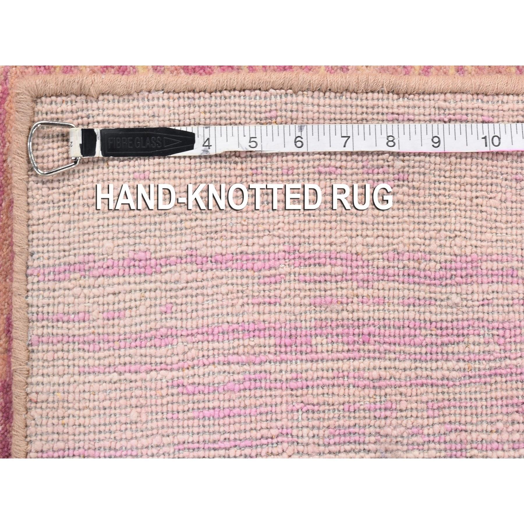 XXI secolo e contemporaneo Tappeto rosa spesso e soffice in pura lana solo con design/One annodato a mano 4'1 