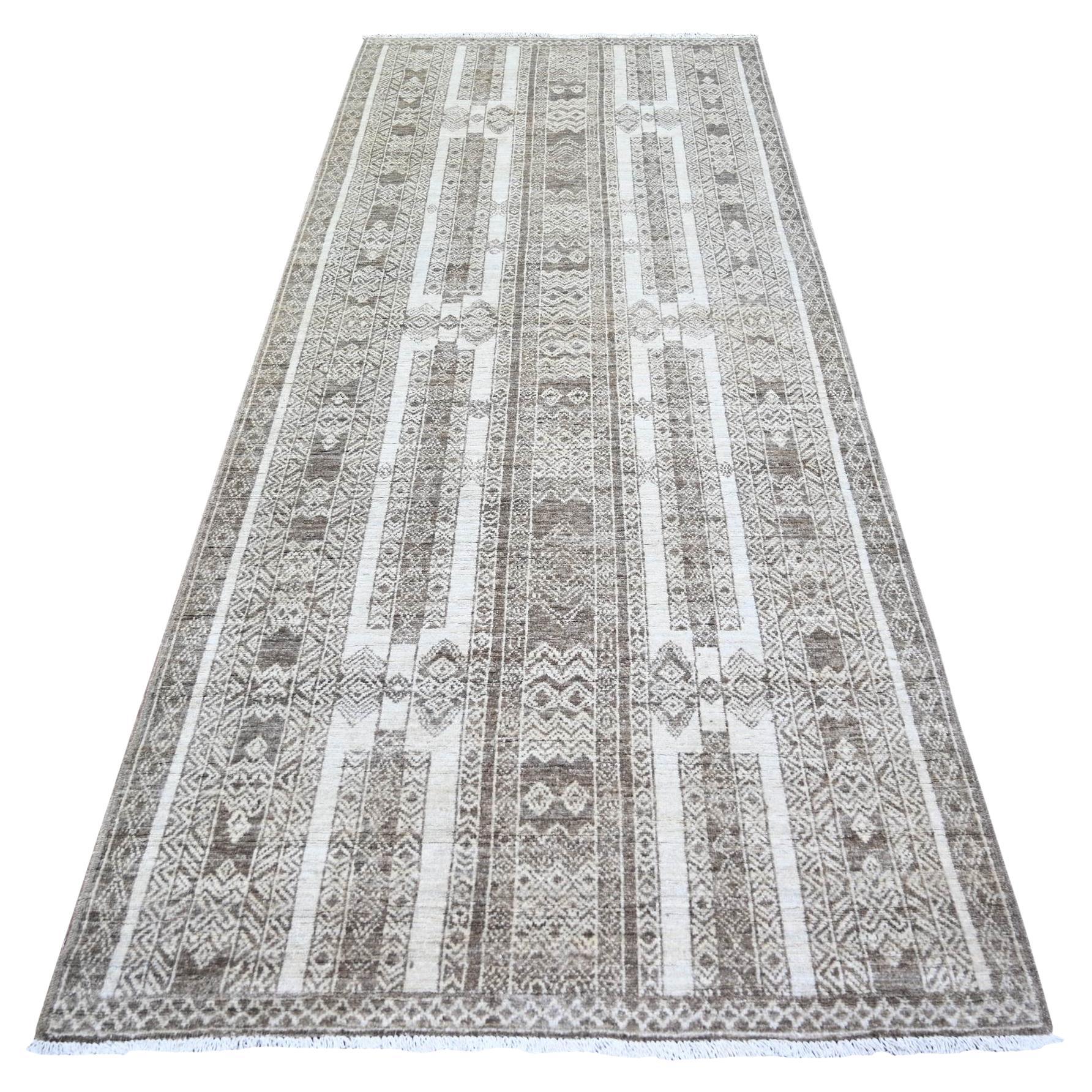 4'1"x9'8" Taupe Brown, Extra Soft Wool Hand Knotted, Finer Peshawar Oriental Rug
