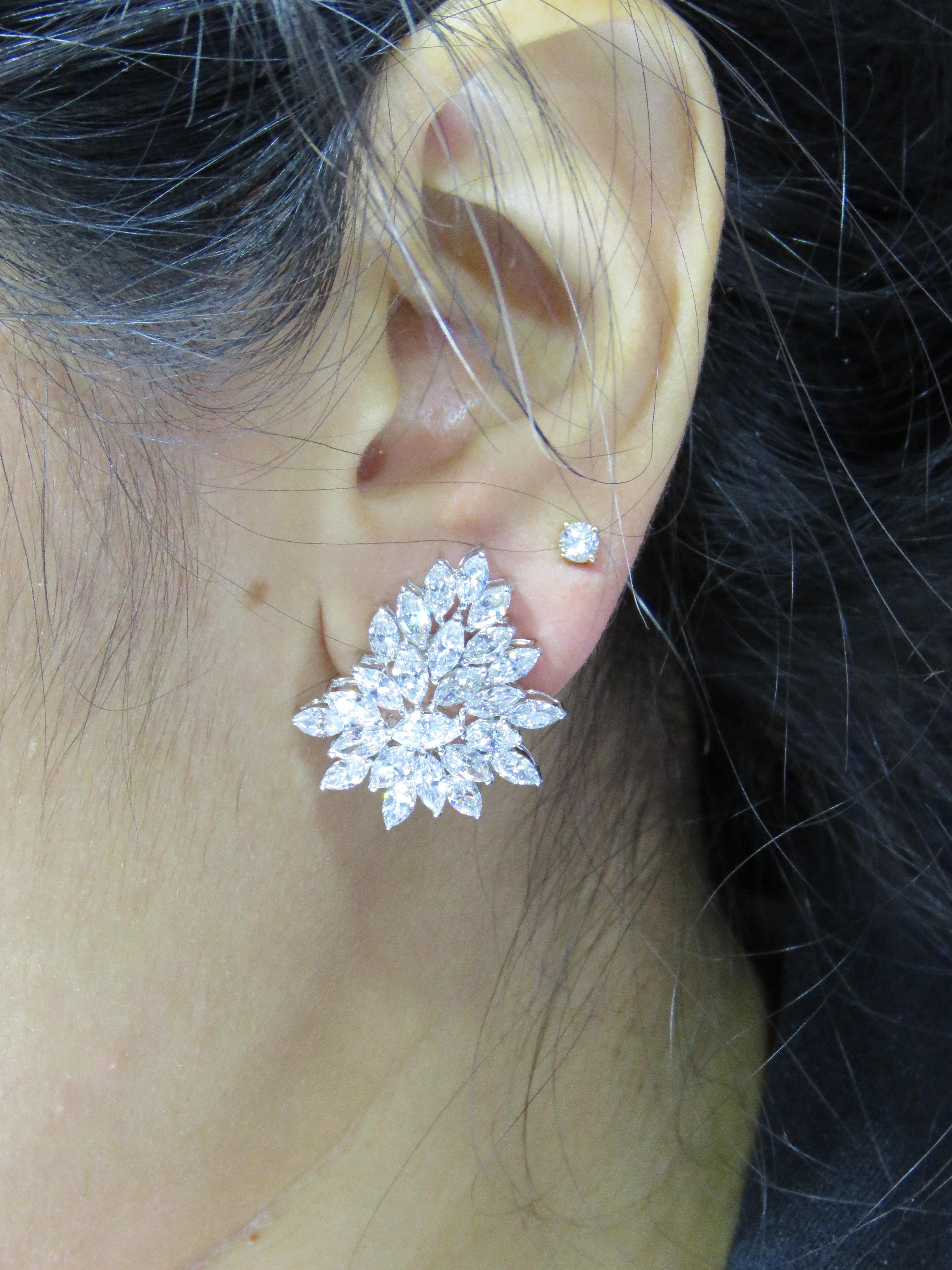 Boucles d'oreilles rares et importantes en or 18 carats avec diamants pailletés de grande taille, 42 000 $ Neuf - En vente à New York, NY
