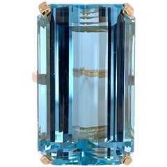 42 Carat Aquamarine Emerald Cut Gemstone Yellow Gold Cocktail Ring 