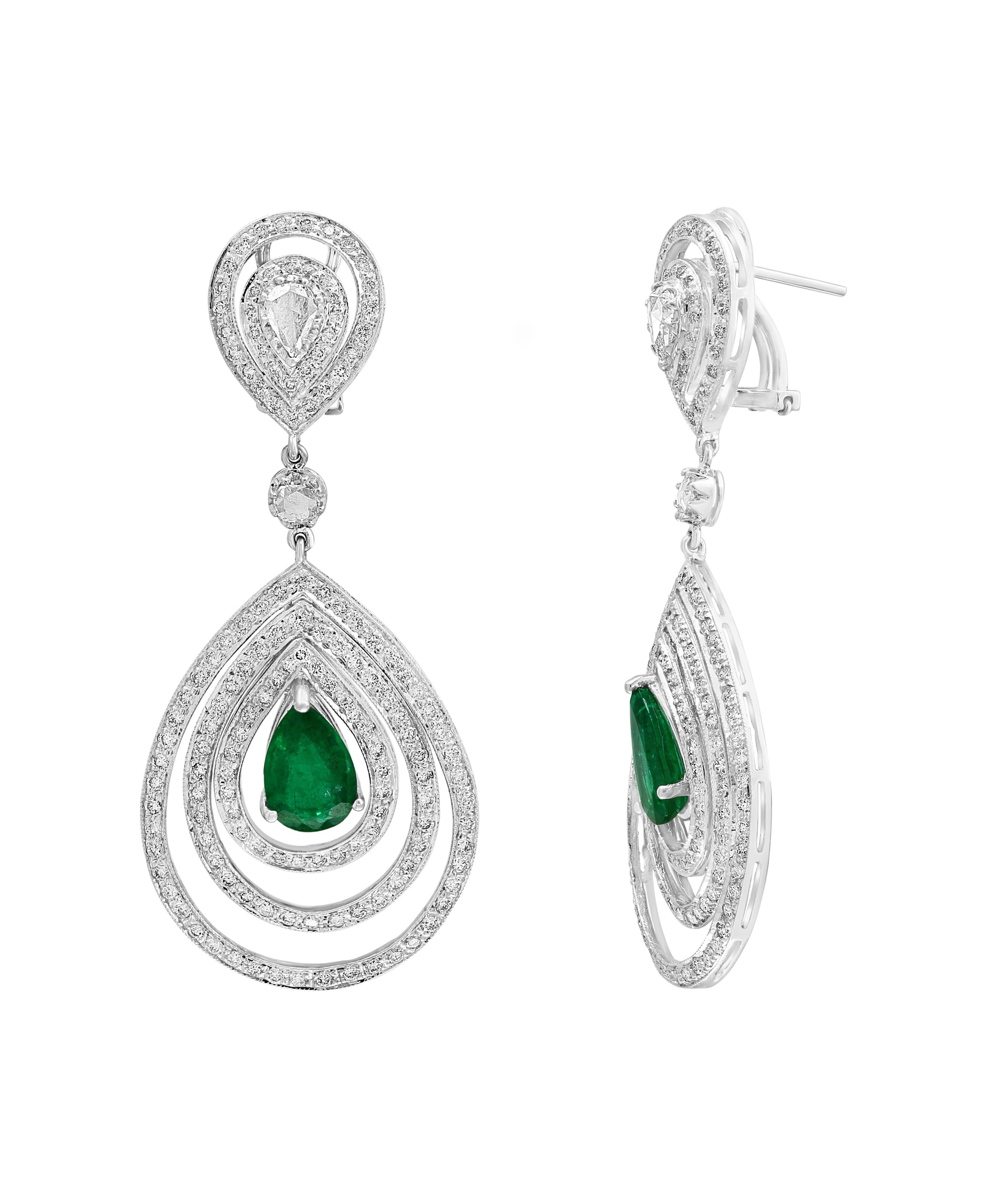 GIA Certified 4.2Ct Zambian Pear Emerald Diamond Hanging/ Drop Earrings 18K Gold In Excellent Condition In New York, NY