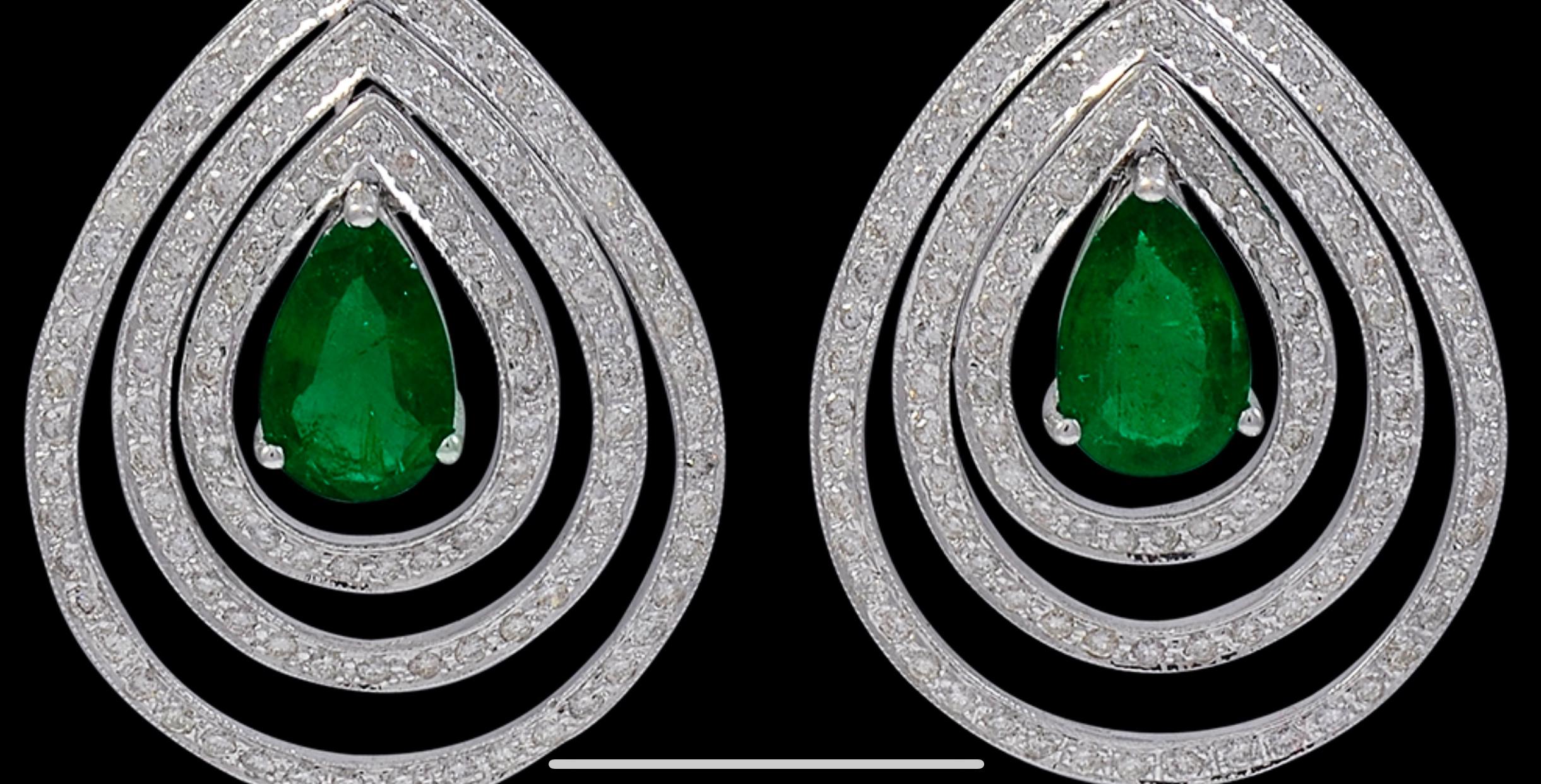 GIA Certified 4.2Ct Zambian Pear Emerald Diamond Hanging/ Drop Earrings 18K Gold 8
