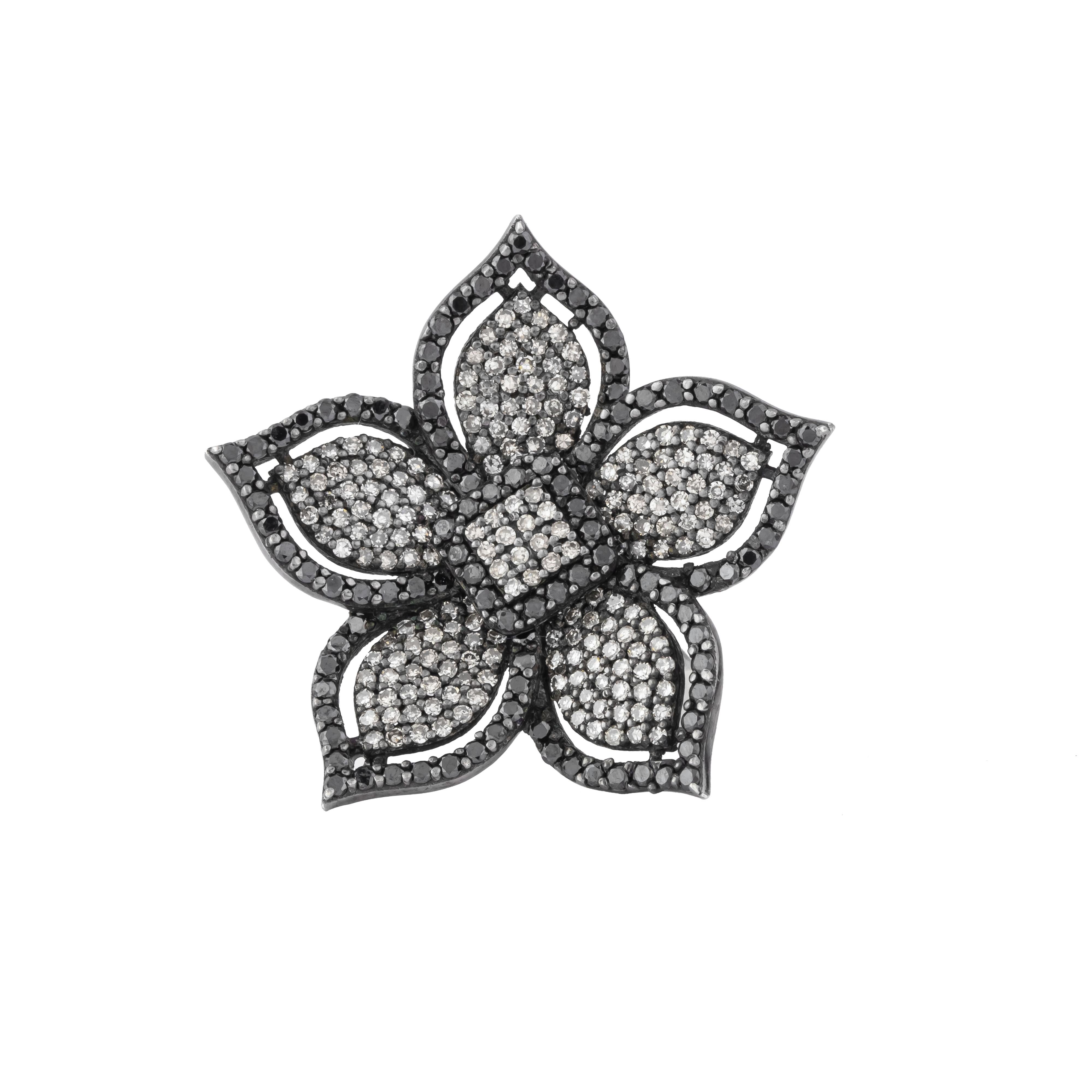 Modern 4.2 Carat Diamond Flower Cocktail Ring For Sale