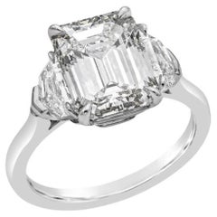 4.2 Carat Emerald Diamond Ring 18K Gold Effortless Elegance