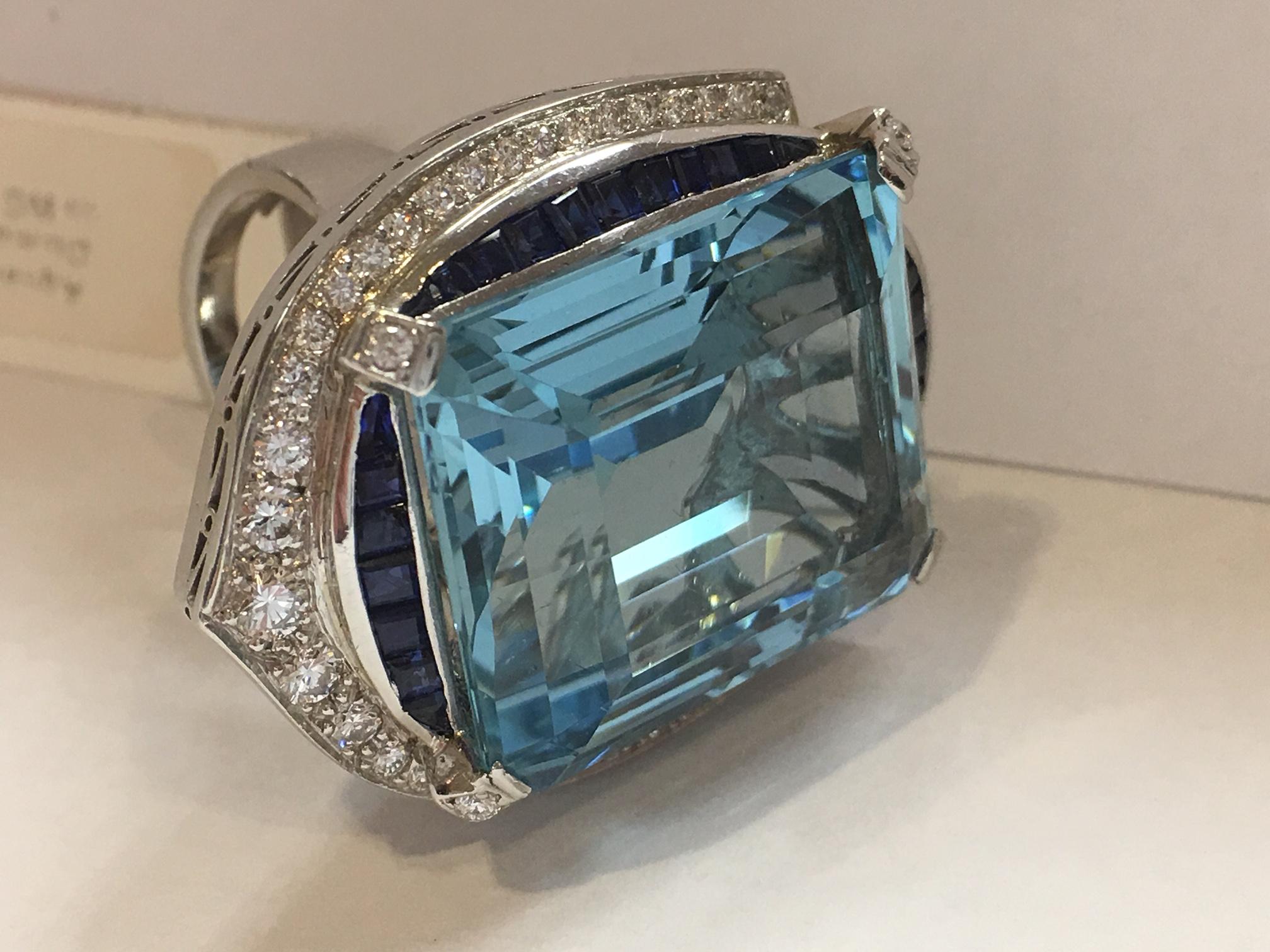 42 Carat Natural Aquamarine Sapphire and Diamond Ring 5