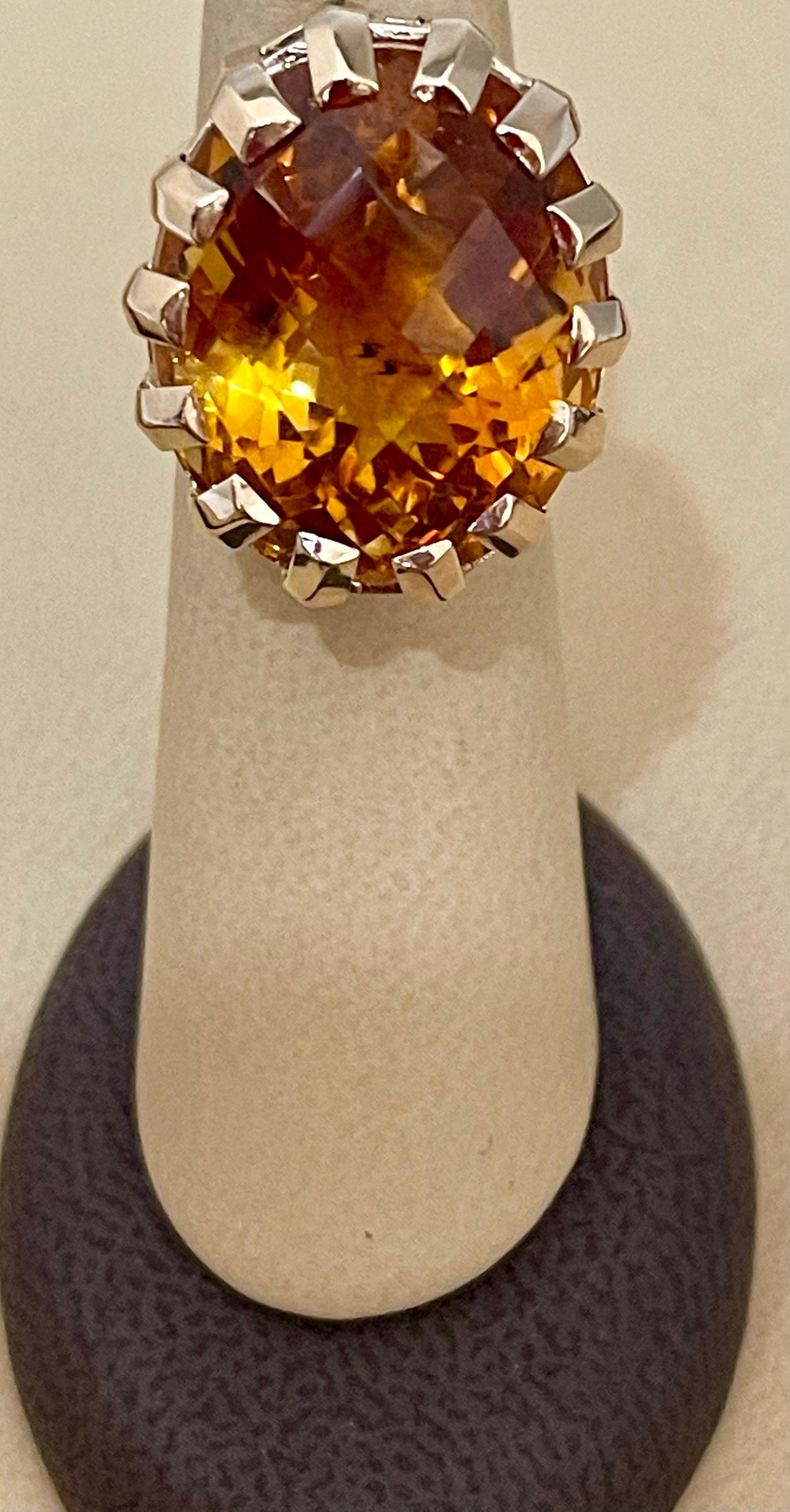 42 Carat Natural Oval Citrine Cocktail Ring in 14 Karat Yellow Gold, Estate For Sale 1