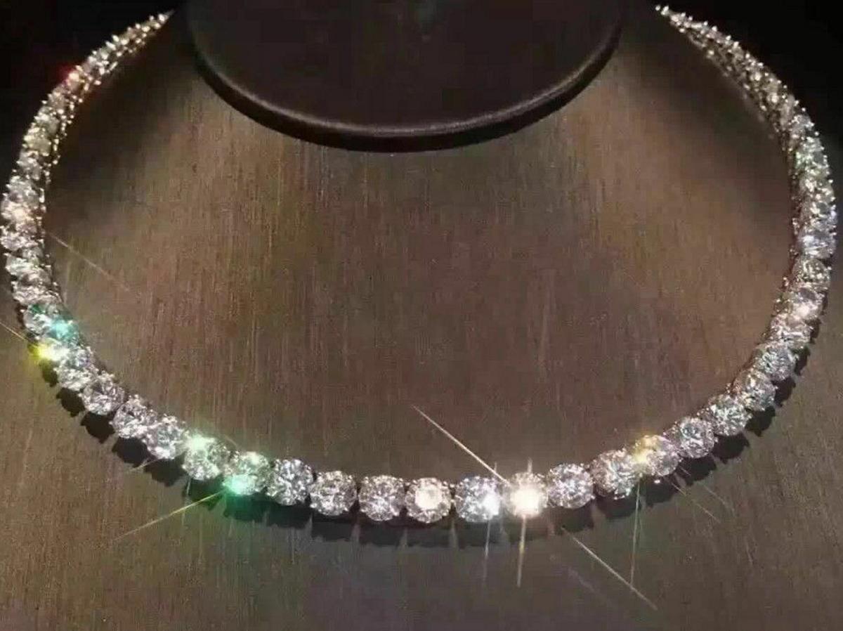 Round Cut 42 Carat Natural Untreated Diamond Tennis Necklace 18 Carat White Gold For Sale